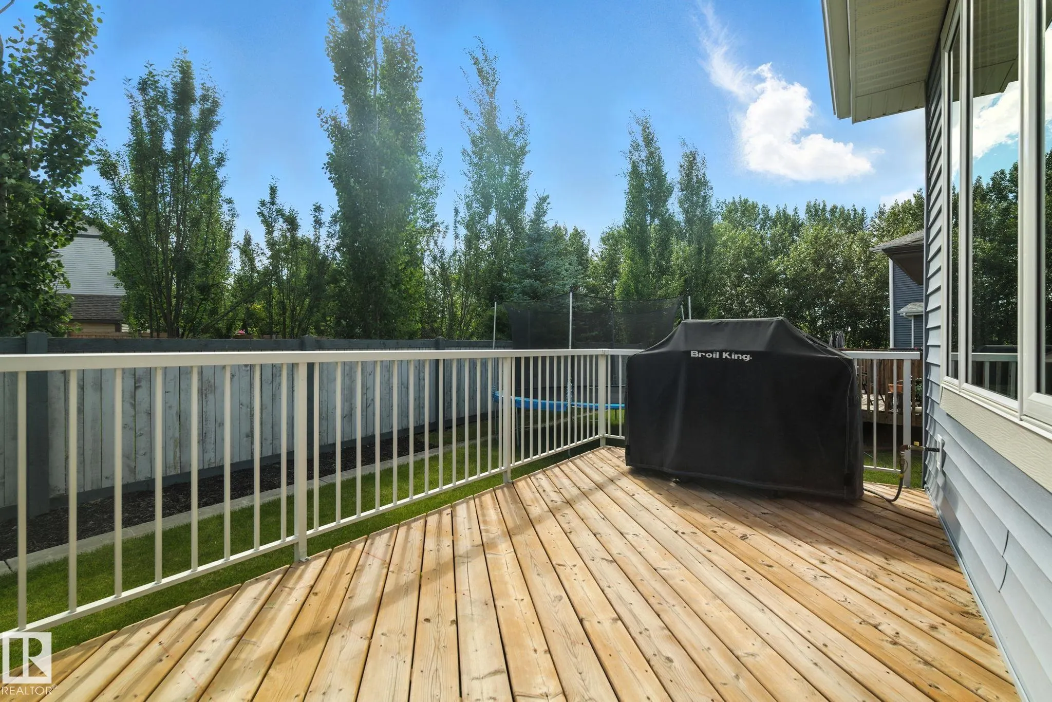 53 AUTUMNWOOD Crescent