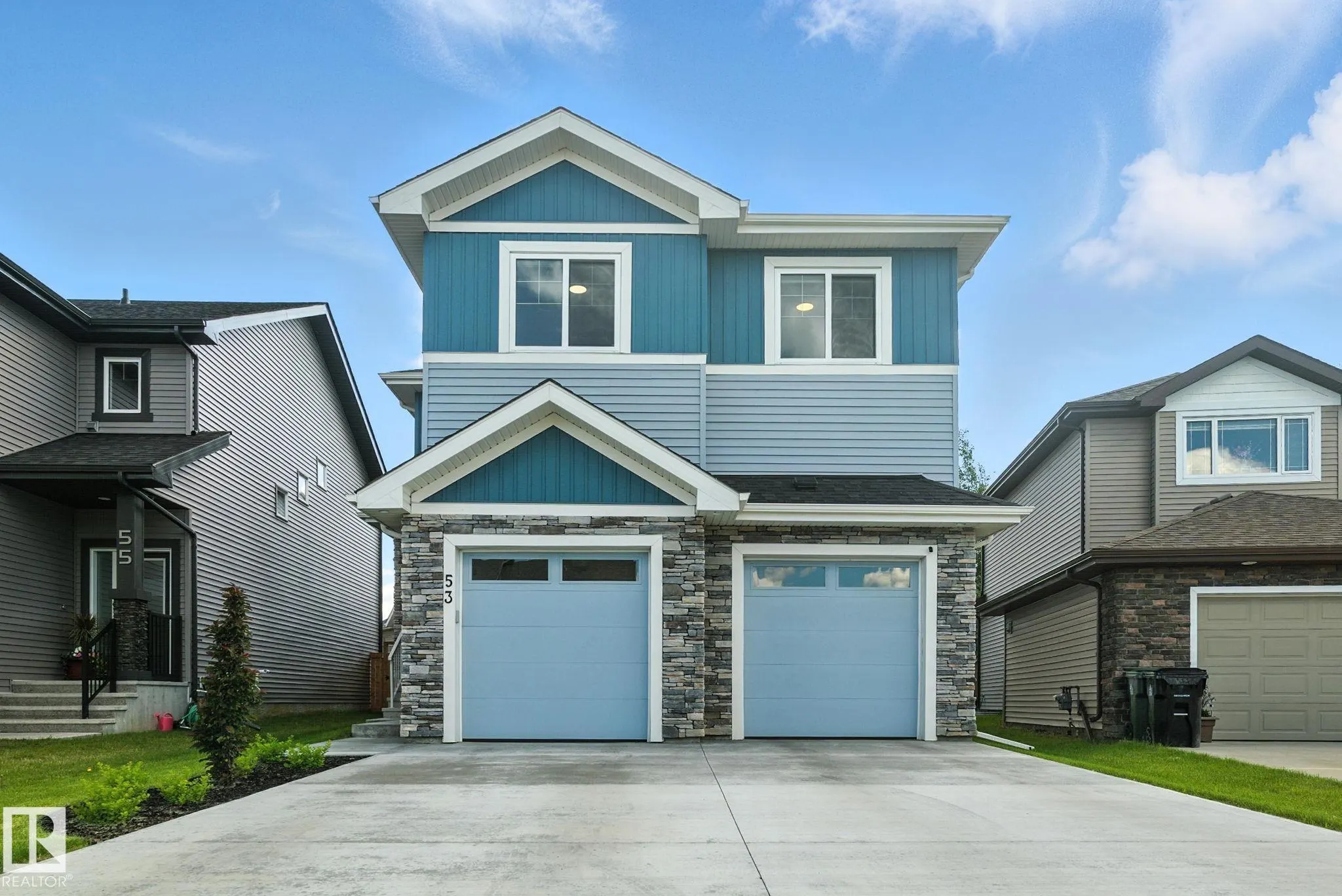 53 AUTUMNWOOD Crescent