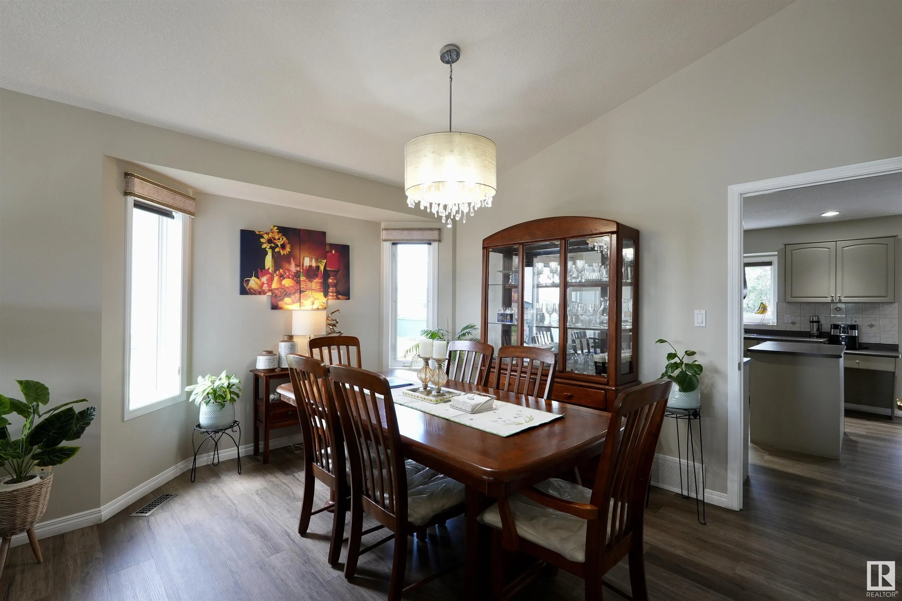 2218 Kaufman Way