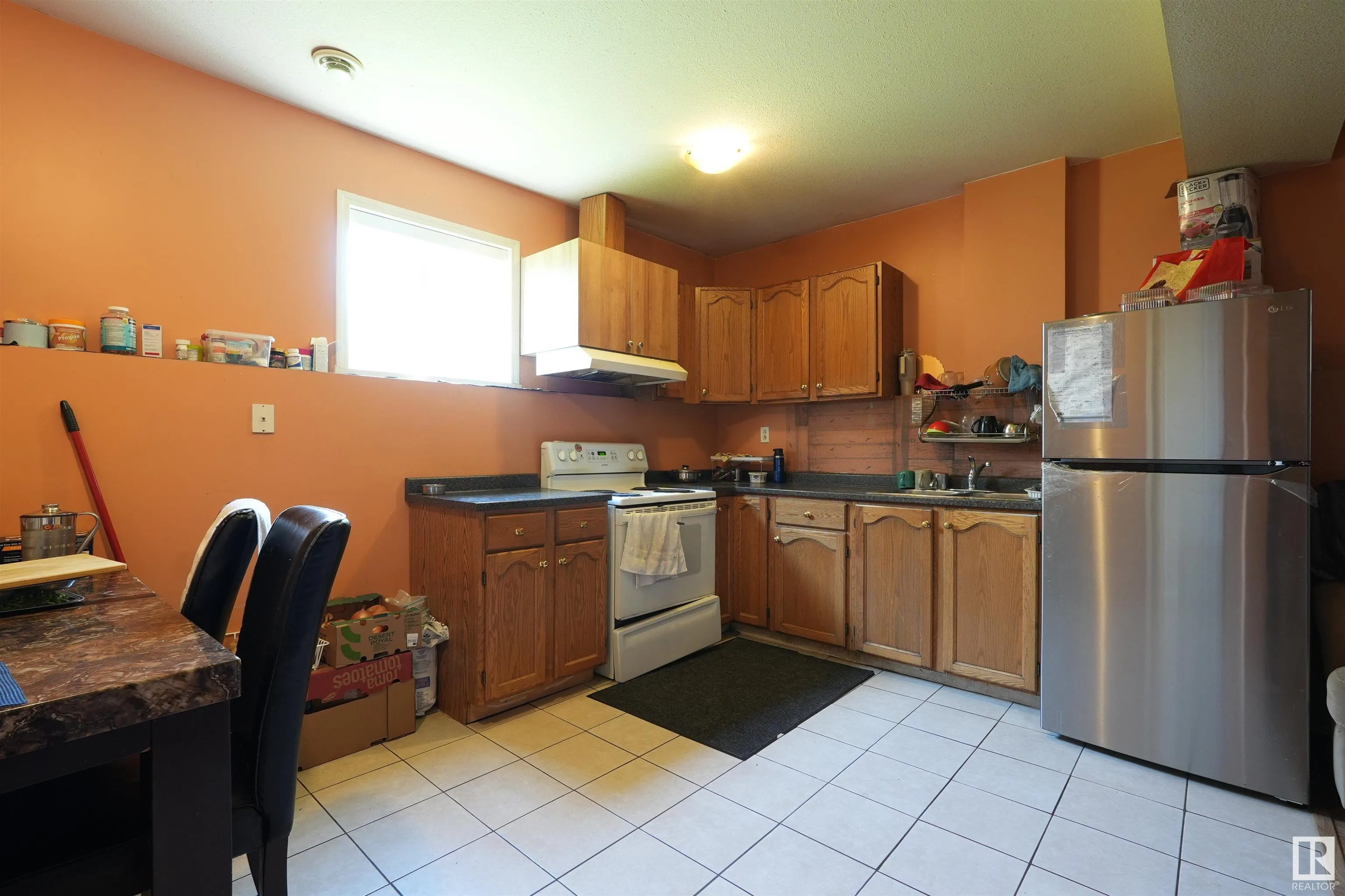 2218 Kaufman Way