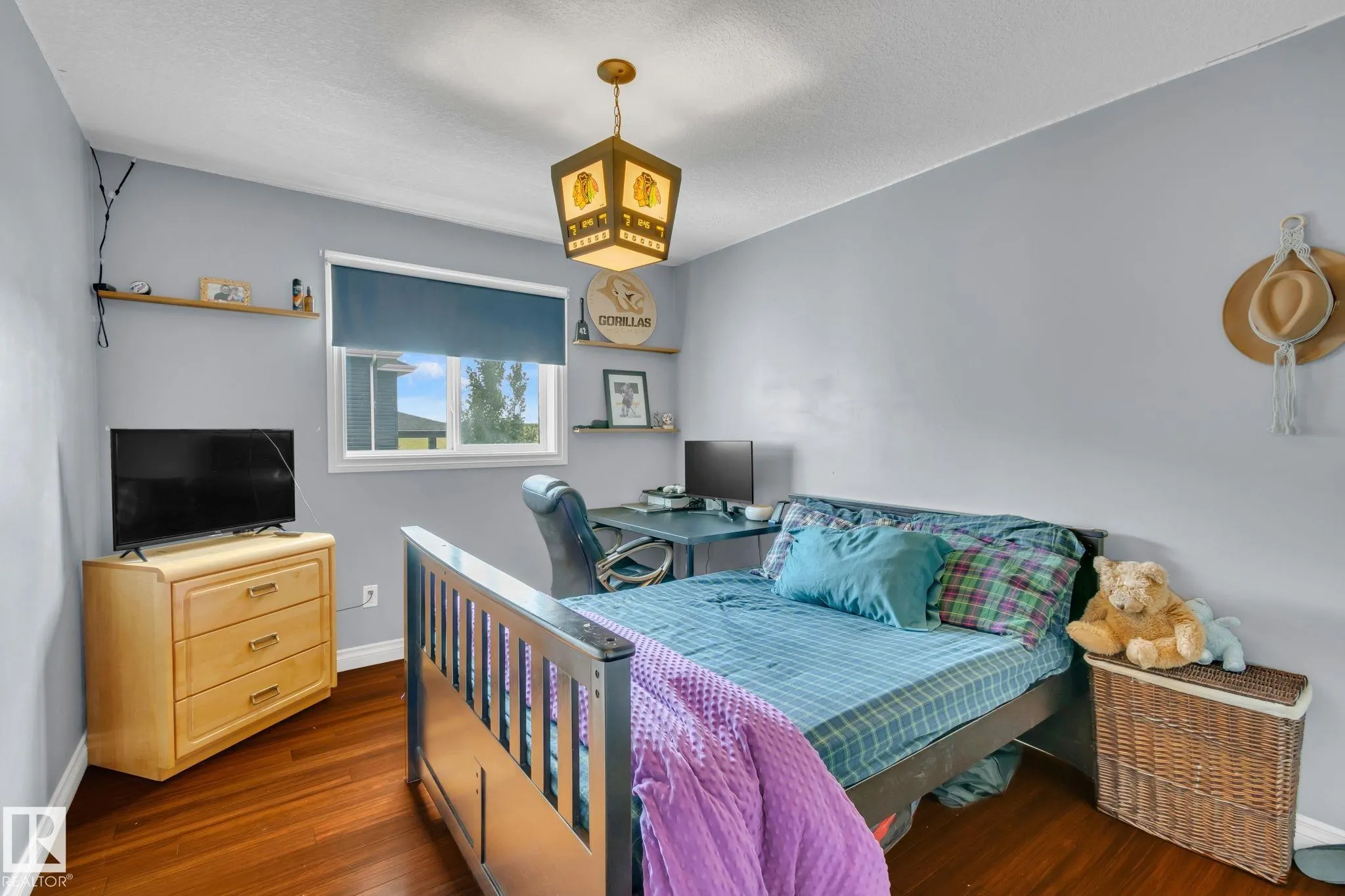 77 LAKEWOOD Boulevard