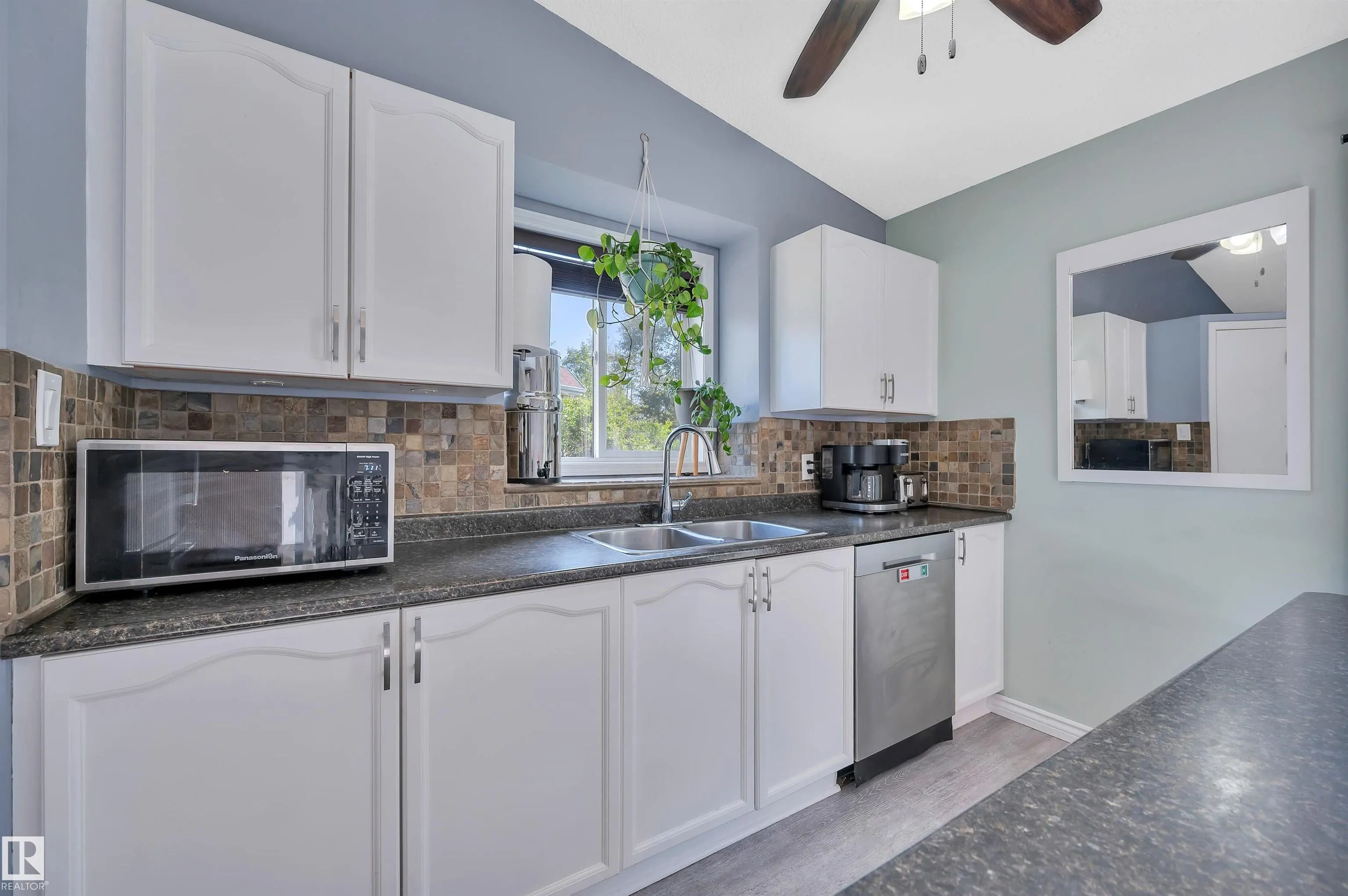 78 BLUEBERRY Crescent