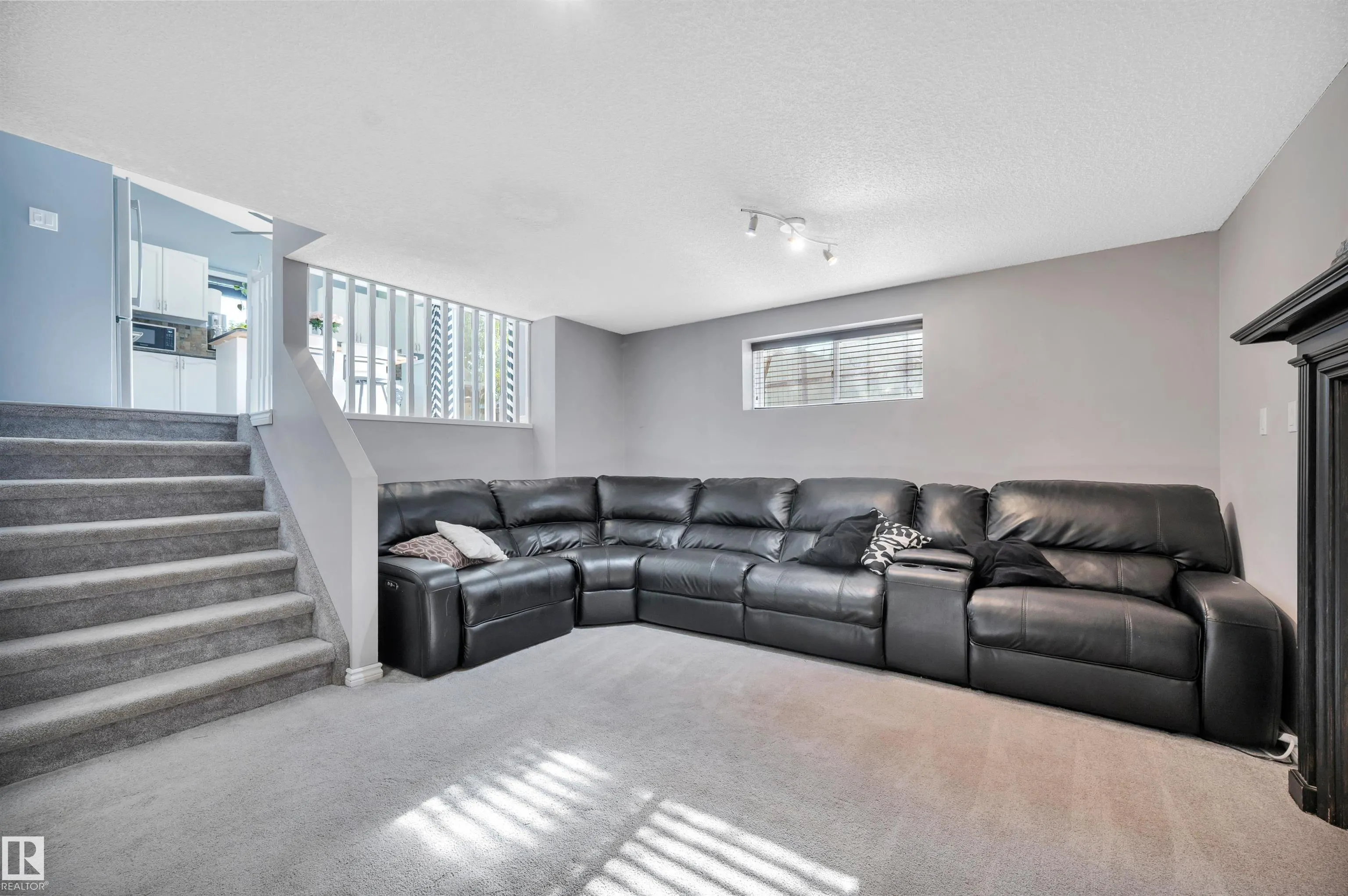 78 BLUEBERRY Crescent