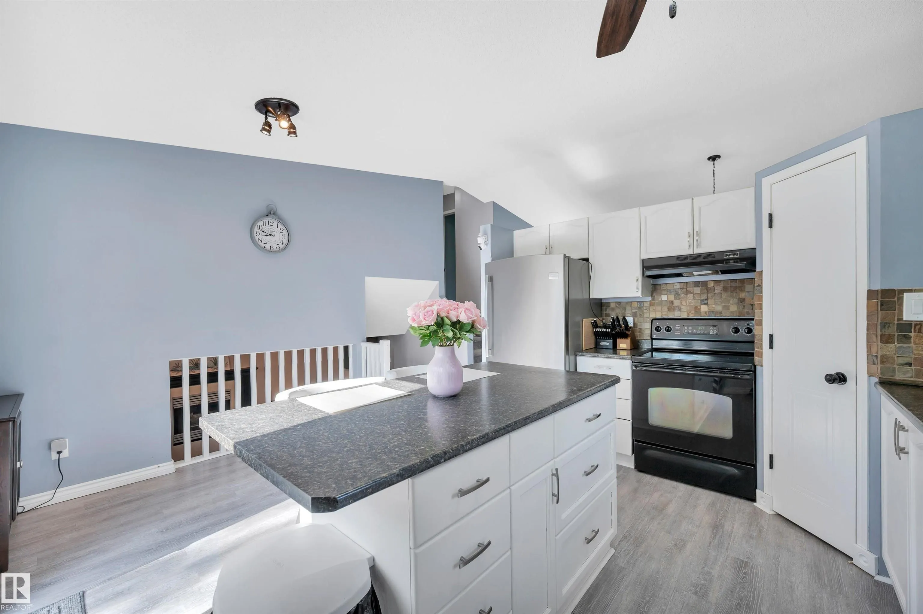 78 BLUEBERRY Crescent