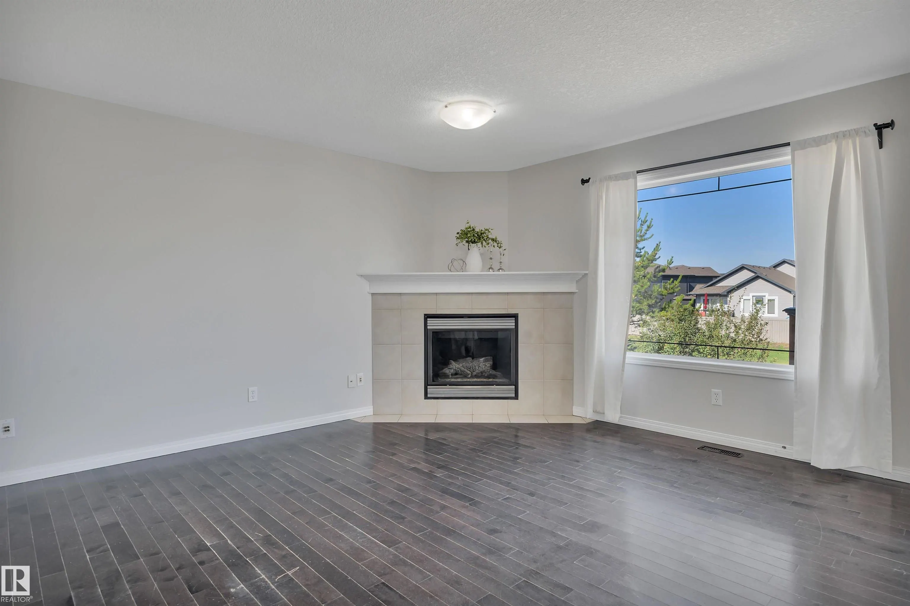 42 WALTERS Place