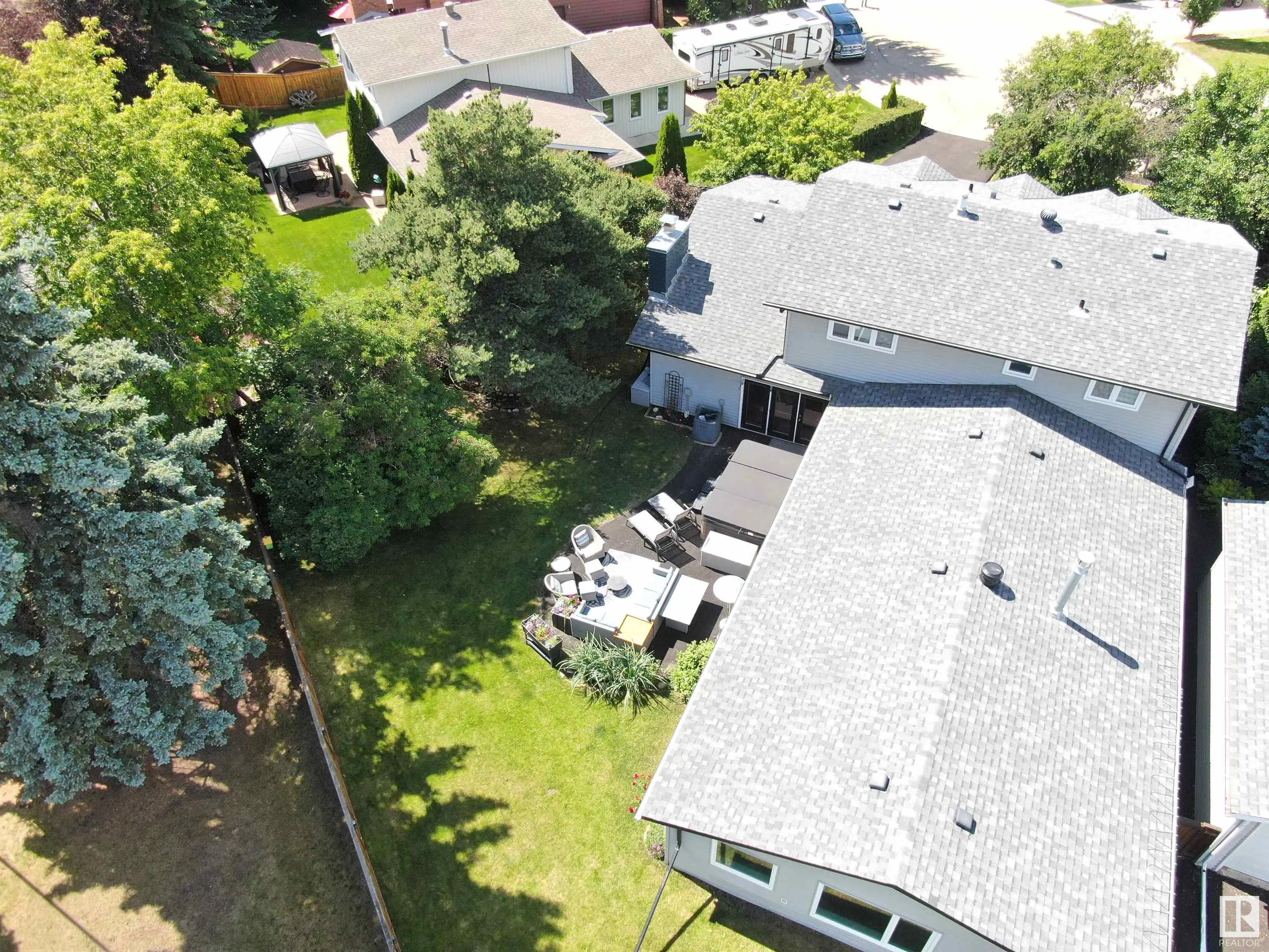 7 MARLBORO Place