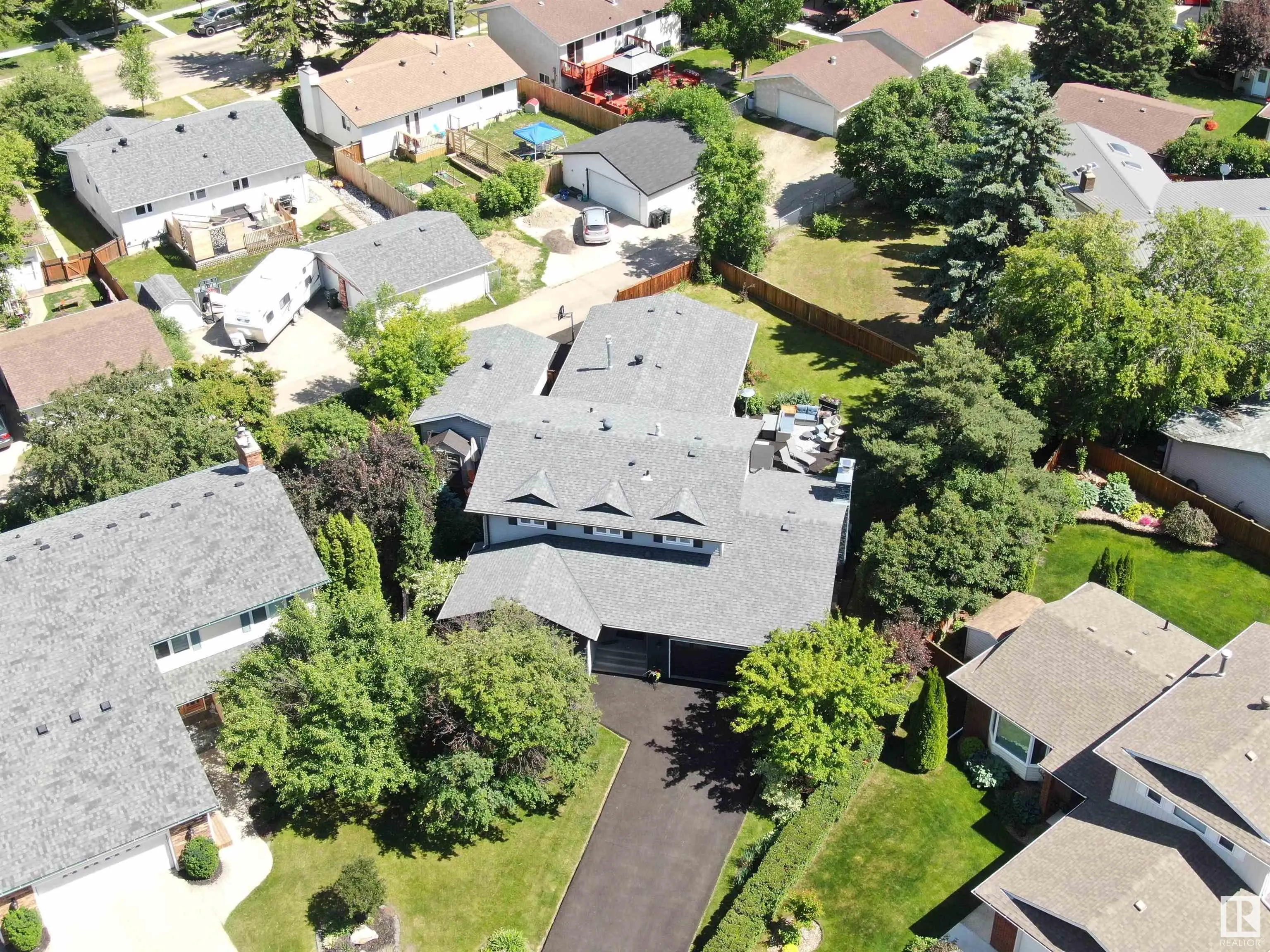 7 MARLBORO Place