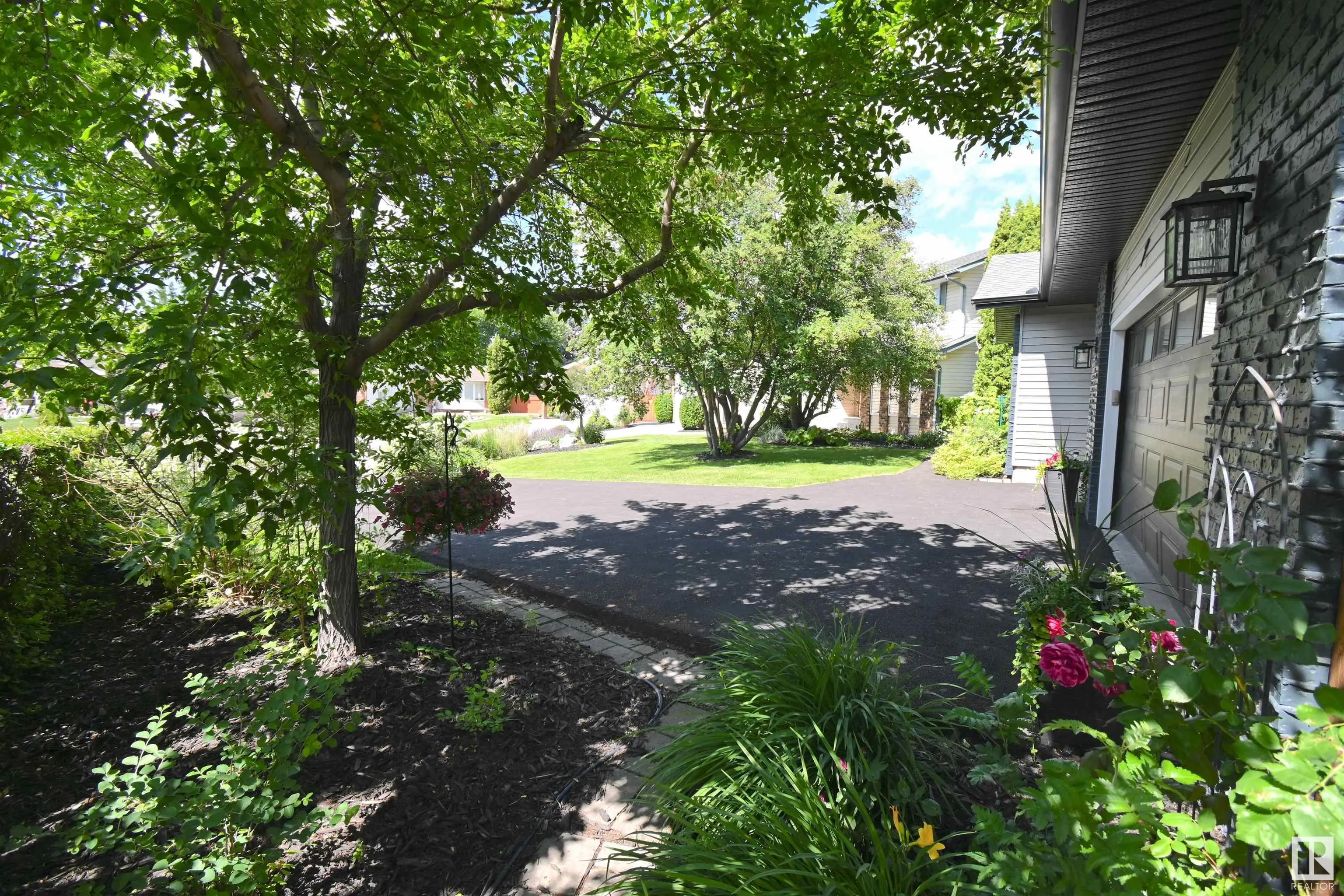 7 MARLBORO Place