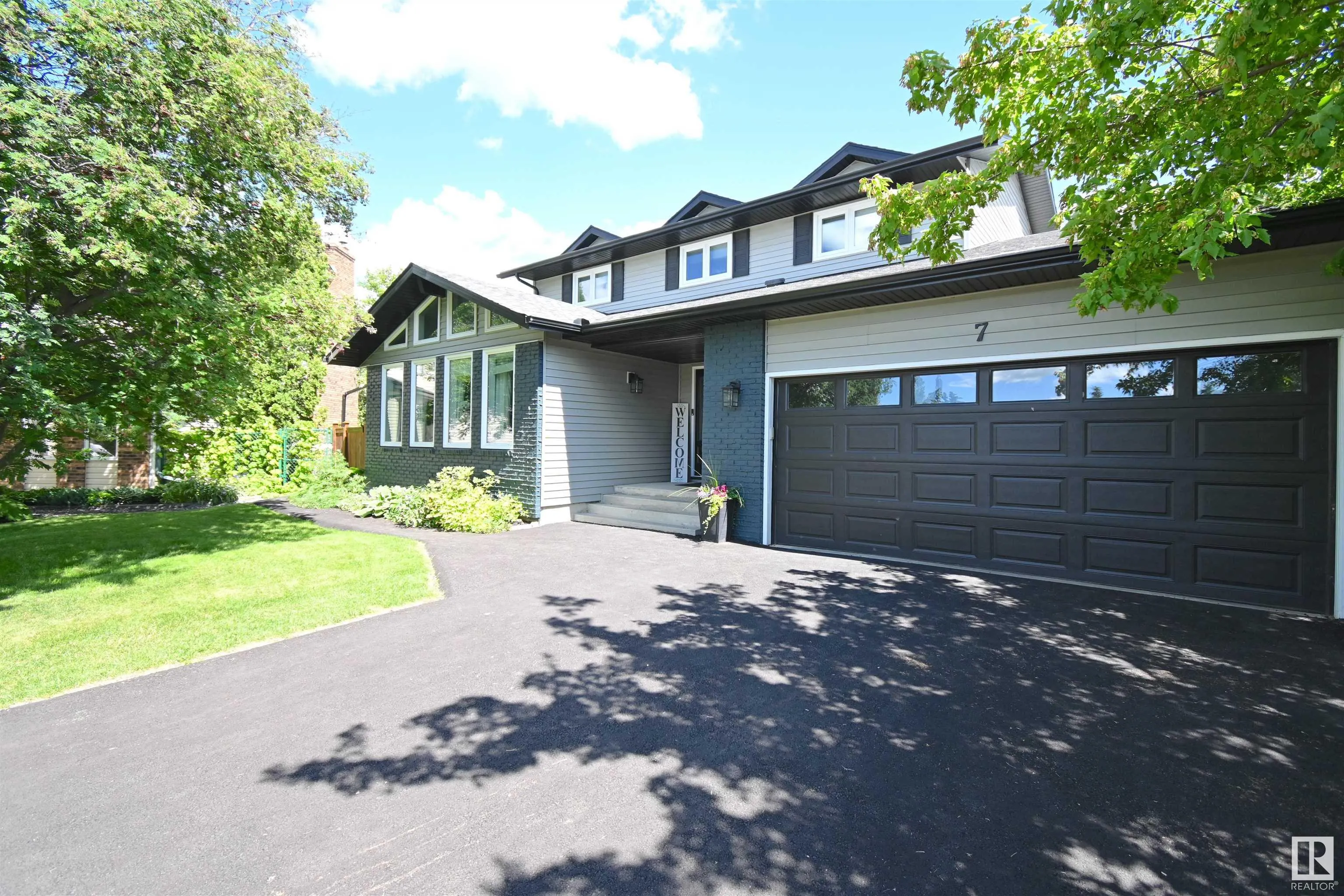 7 MARLBORO Place
