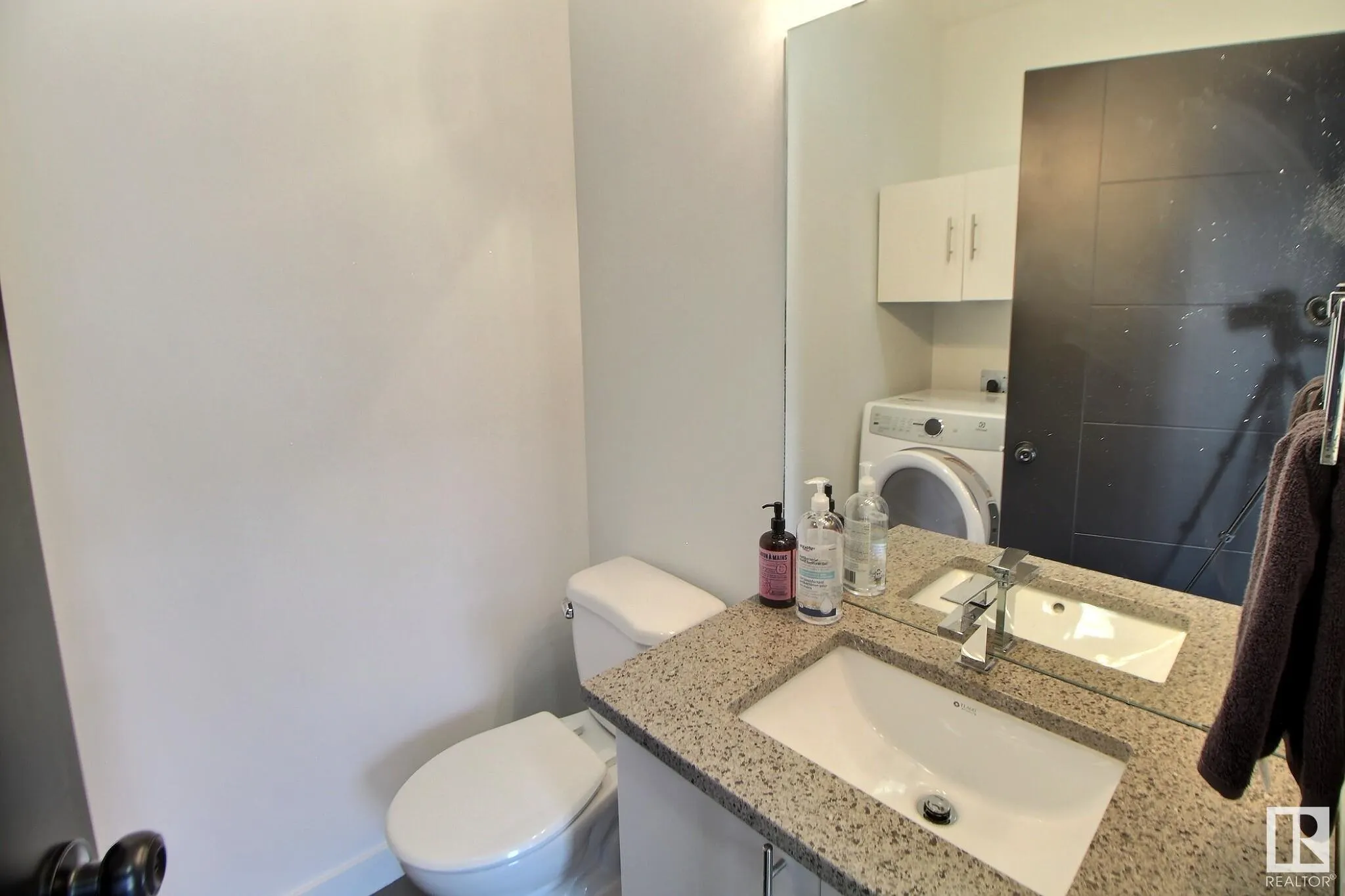 11 KENTON Way