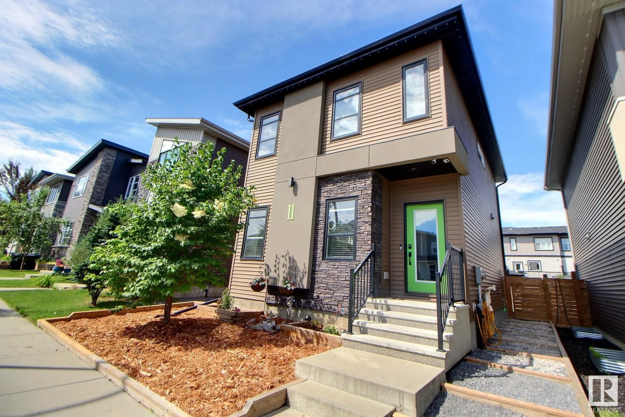 11 KENTON Way