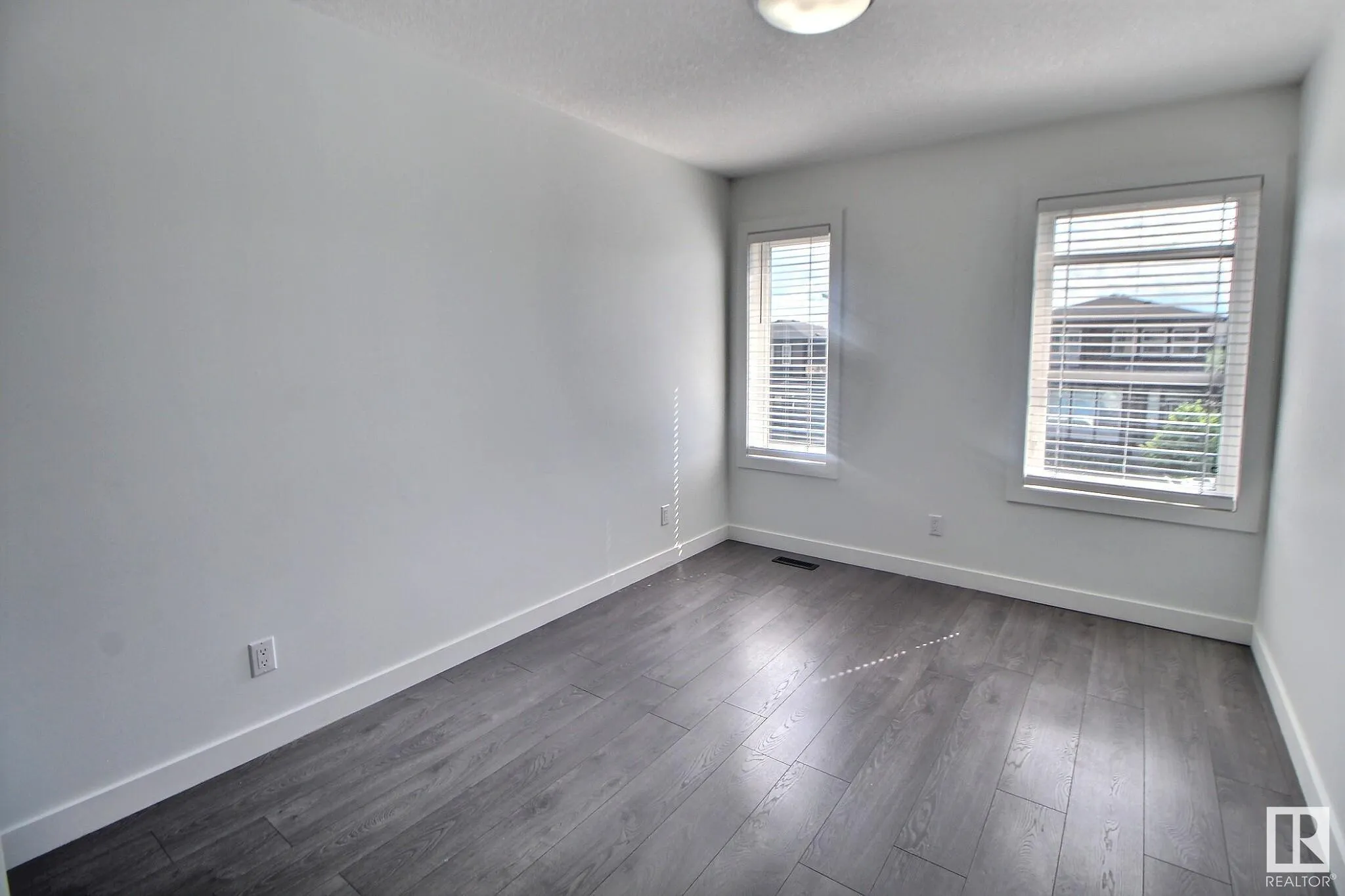 11 KENTON Way