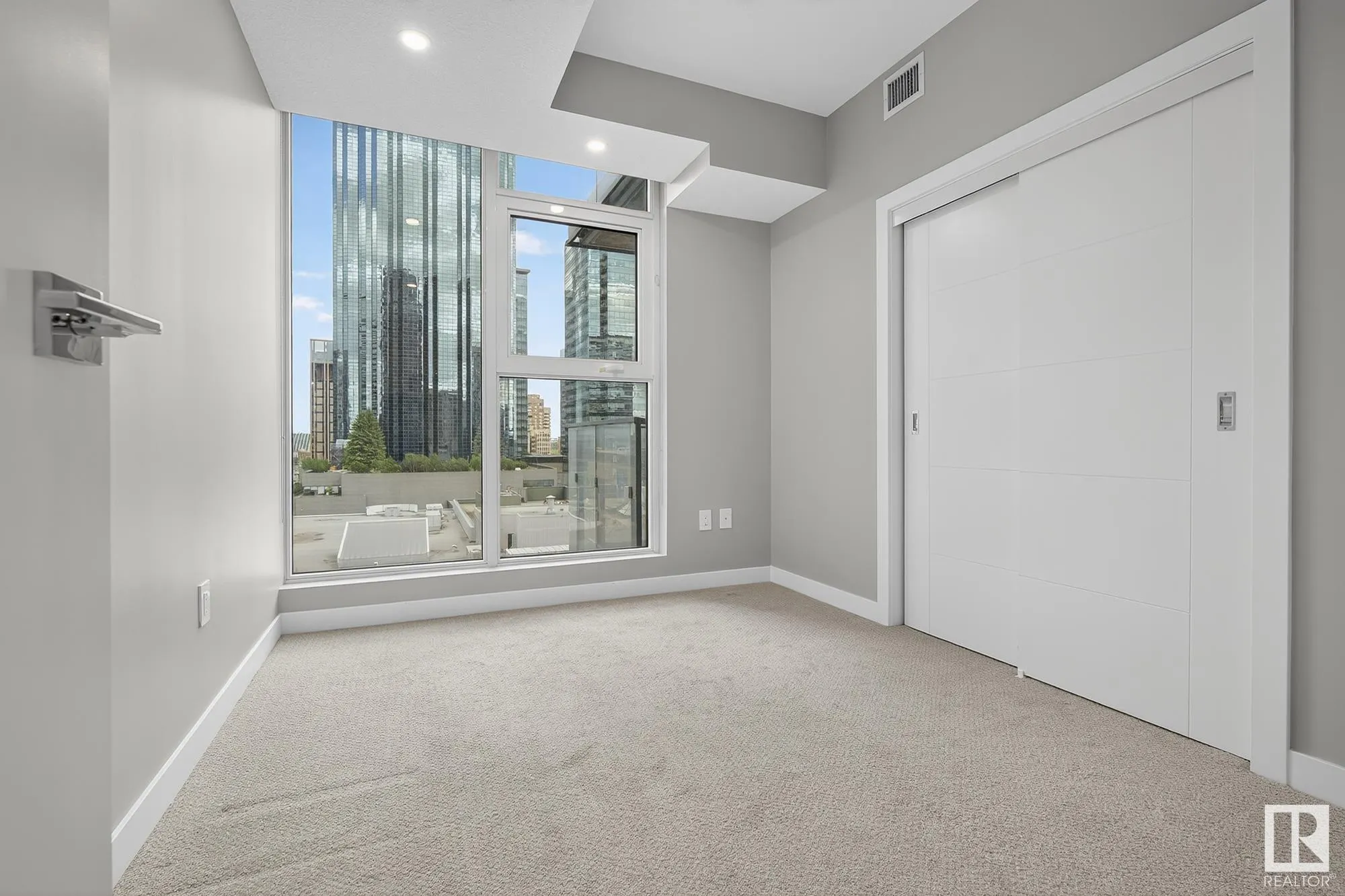 10180 103 Street