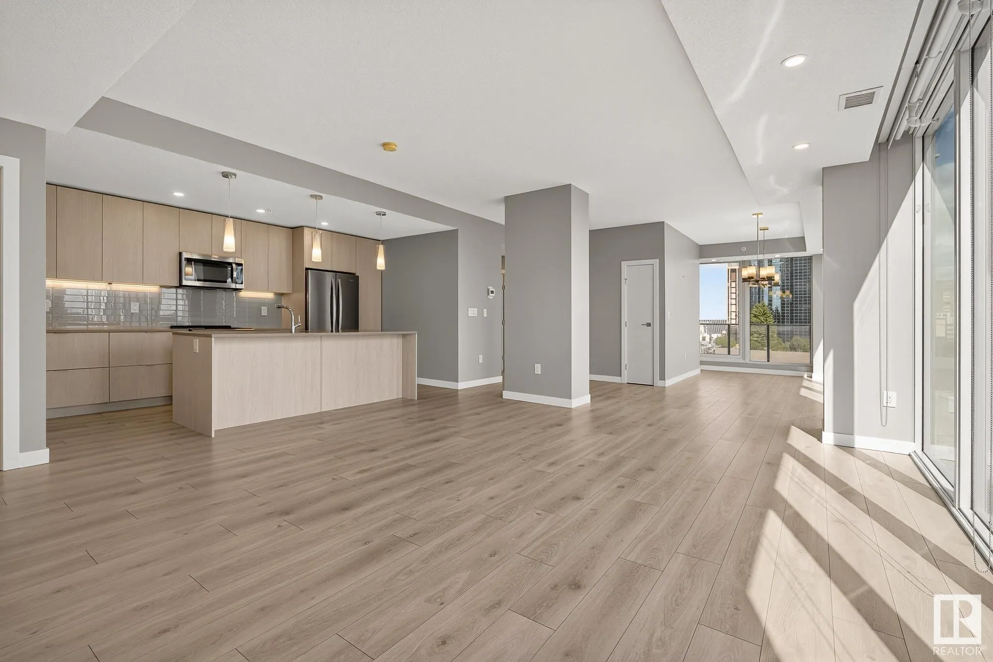 10180 103 Street