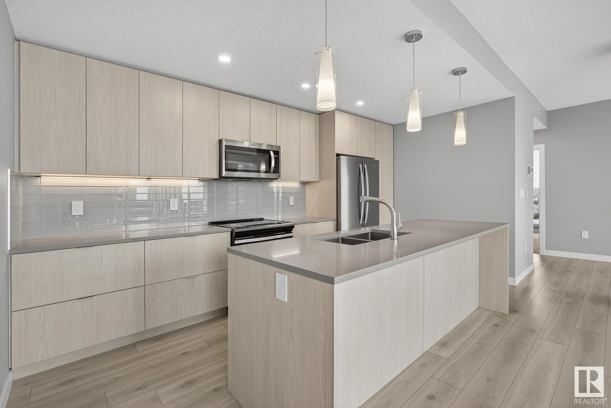 10180 103 Street