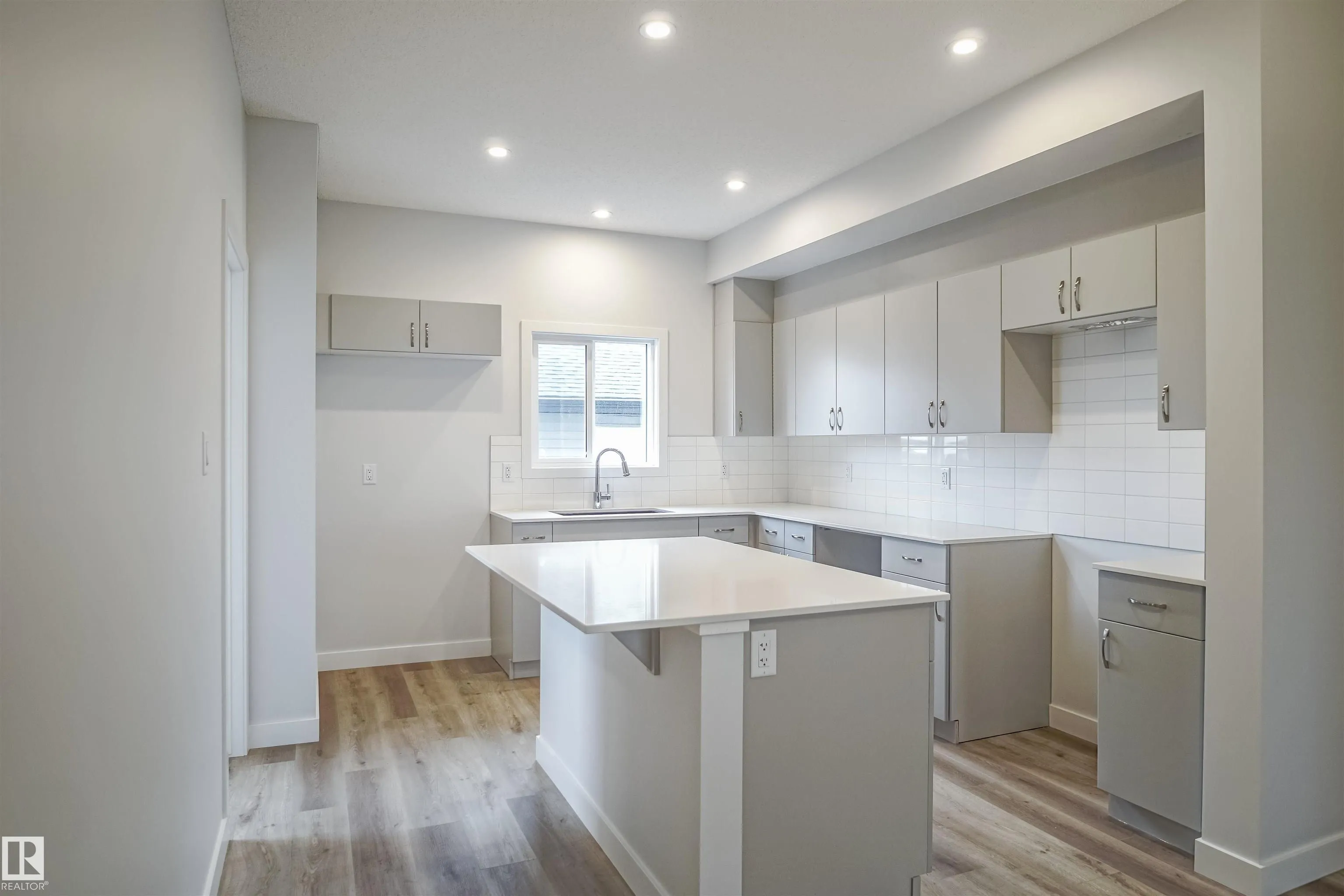 115 COPPERHAVEN Drive