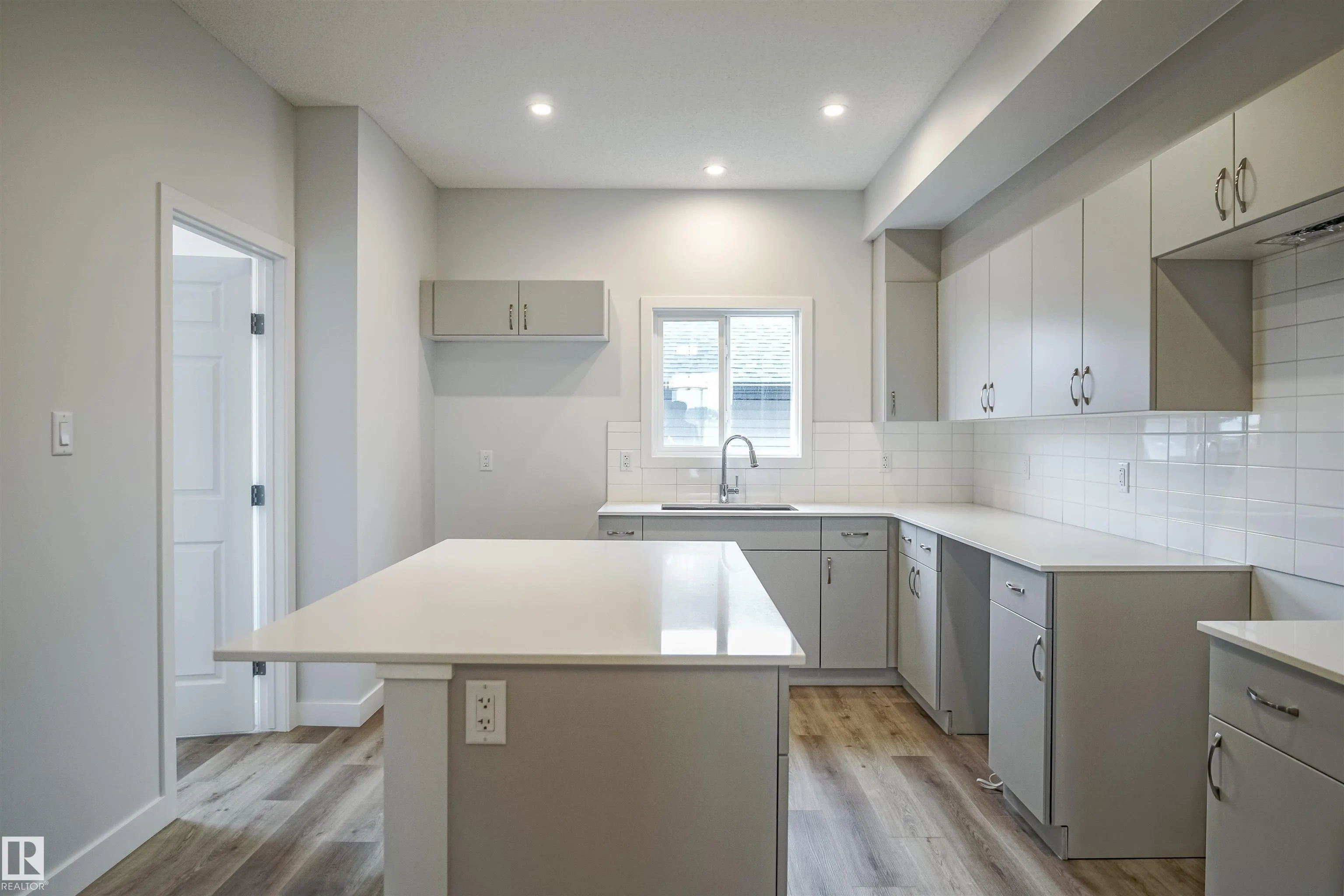 117 COPPERHAVEN Drive