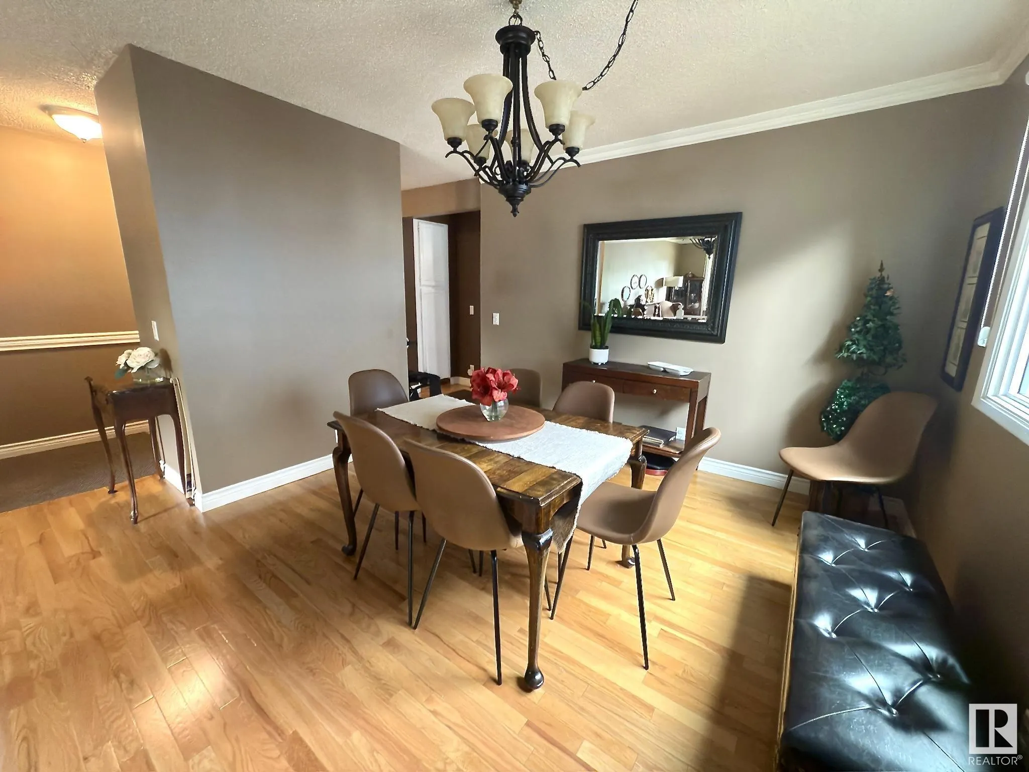 1136 PARKER Drive