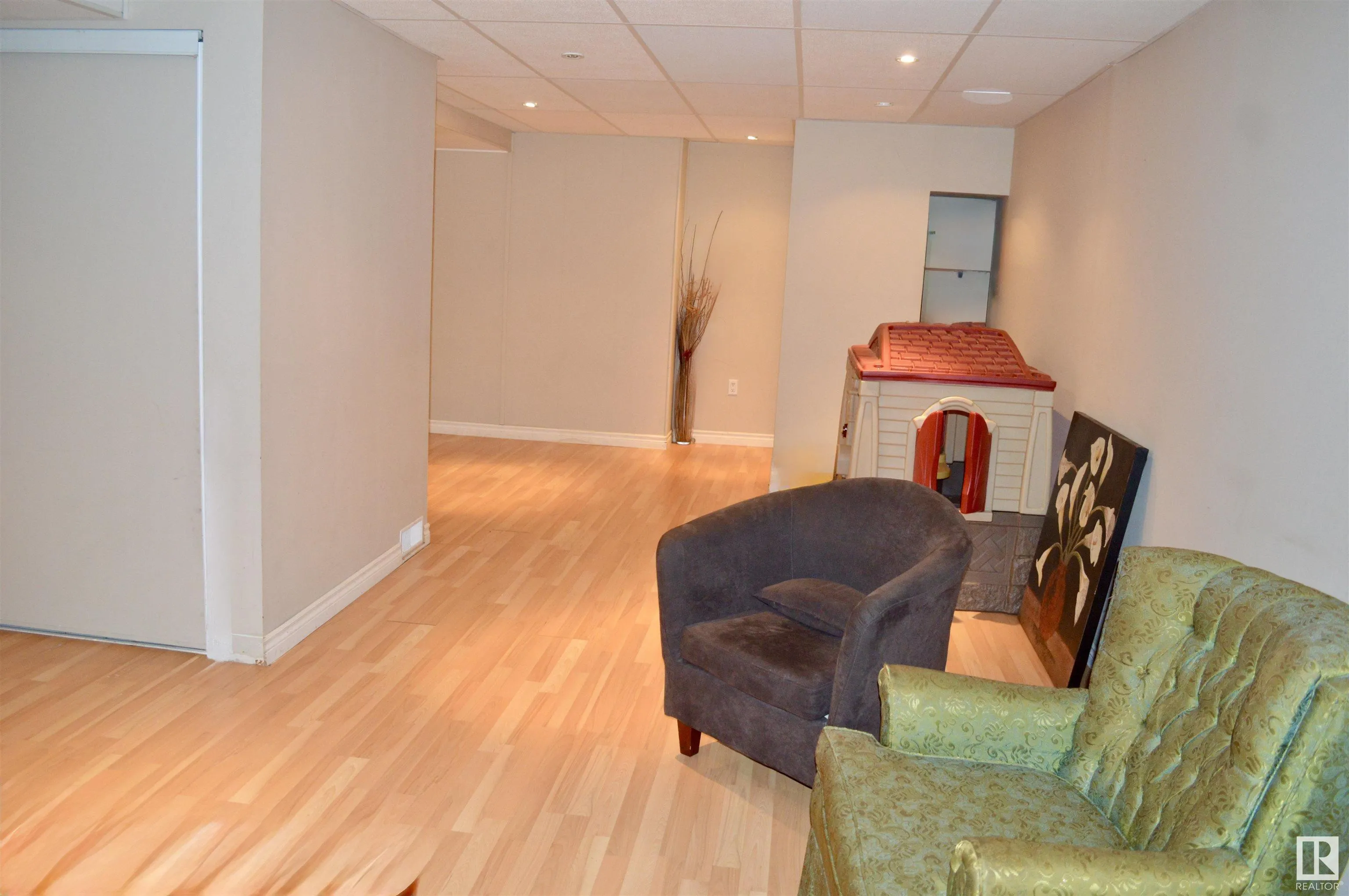 1136 PARKER Drive