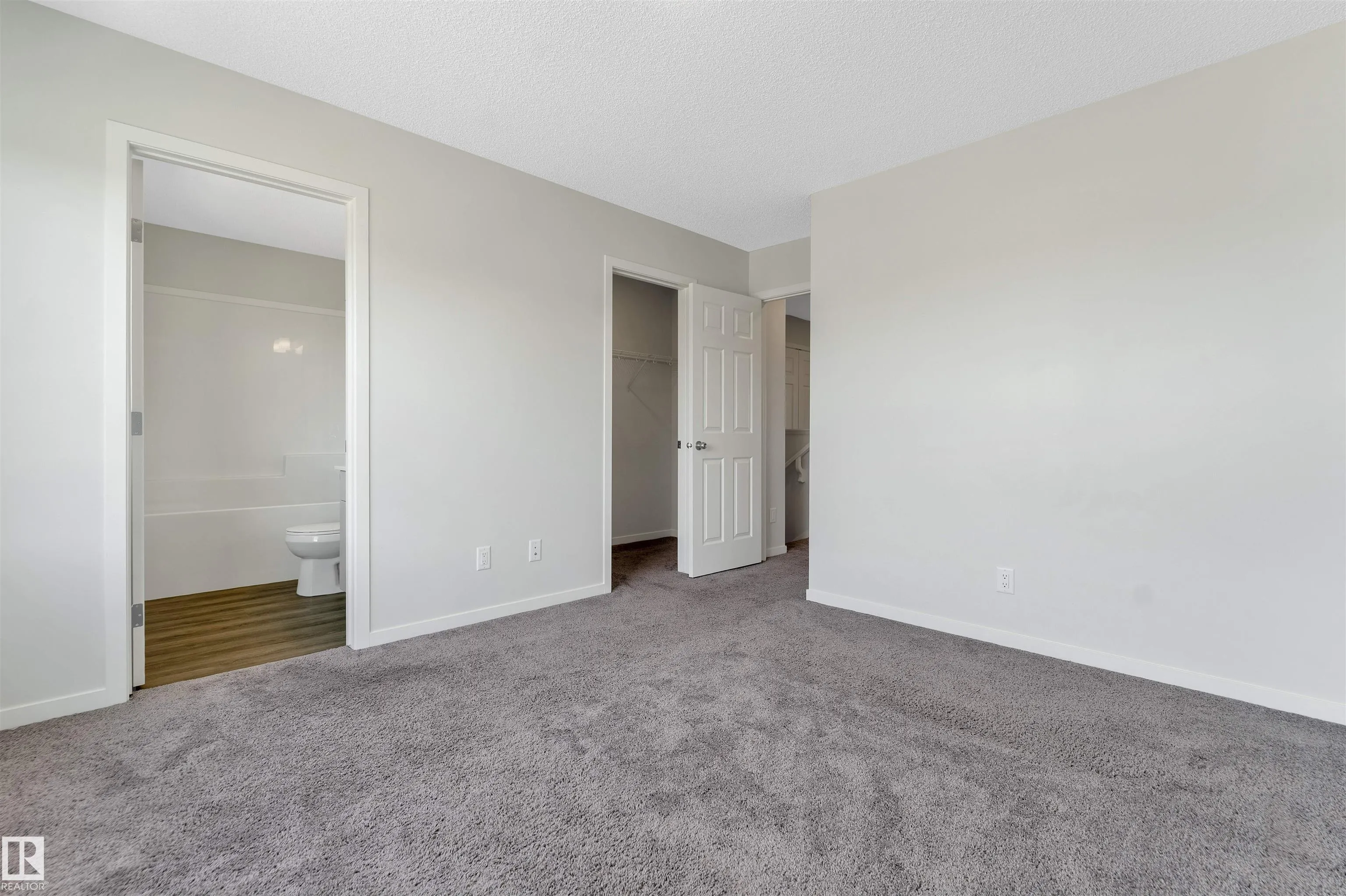 7135 46A St Street