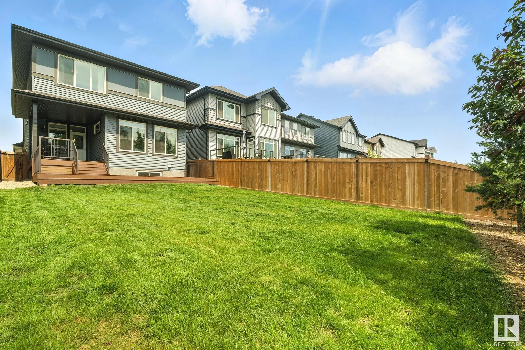 643 EAGLESON Crescent