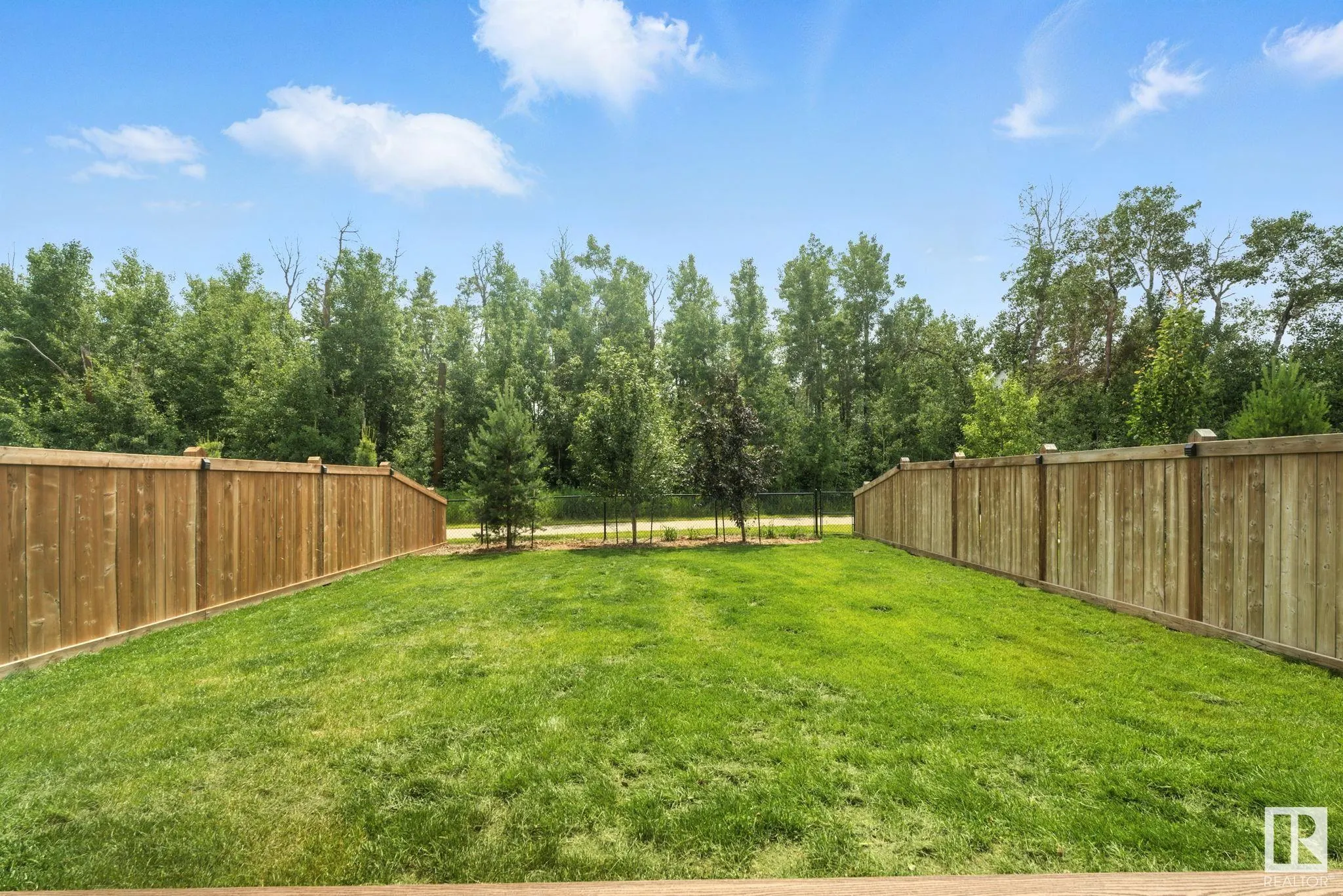 643 EAGLESON Crescent