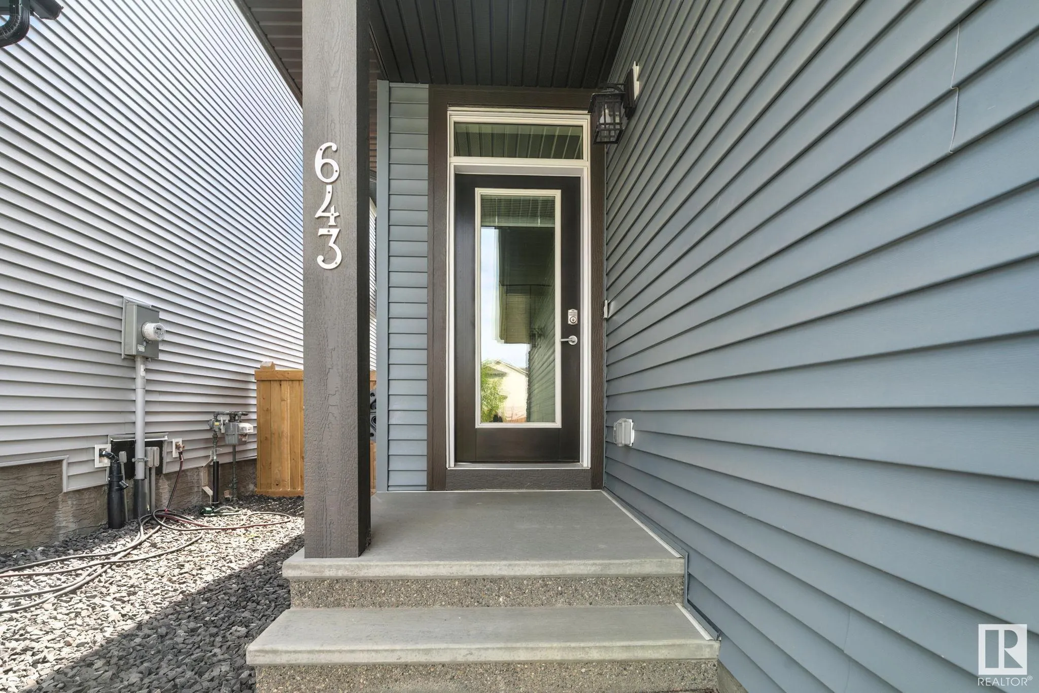 643 EAGLESON Crescent