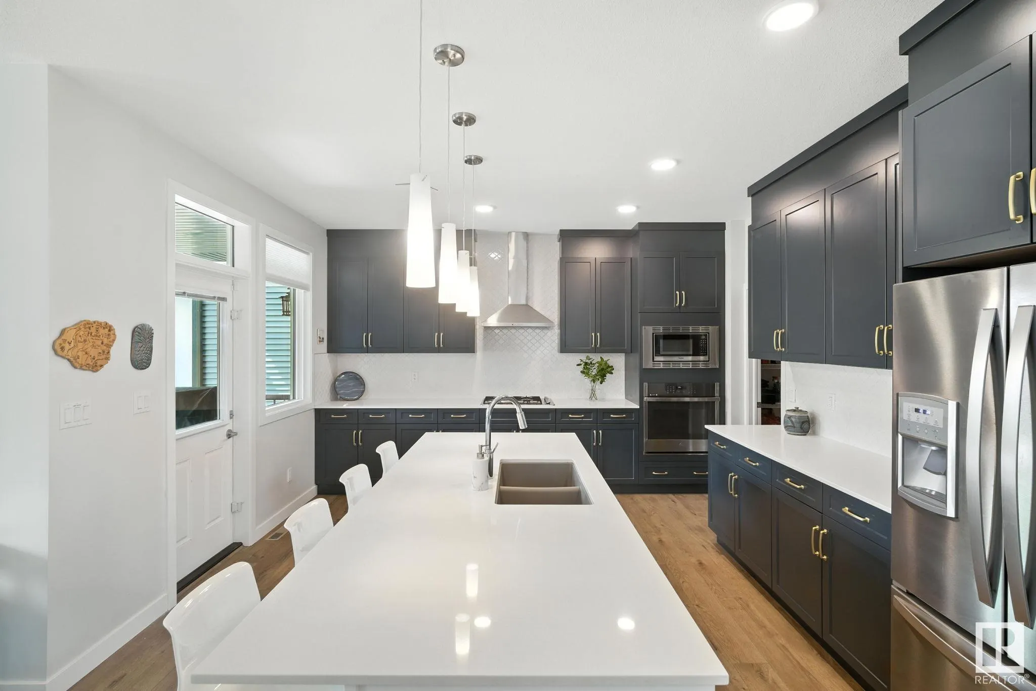 643 EAGLESON Crescent