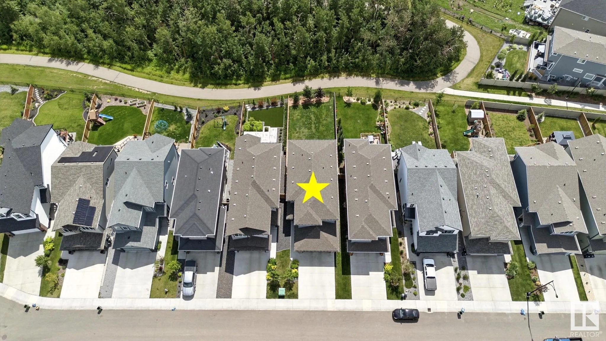 643 EAGLESON Crescent