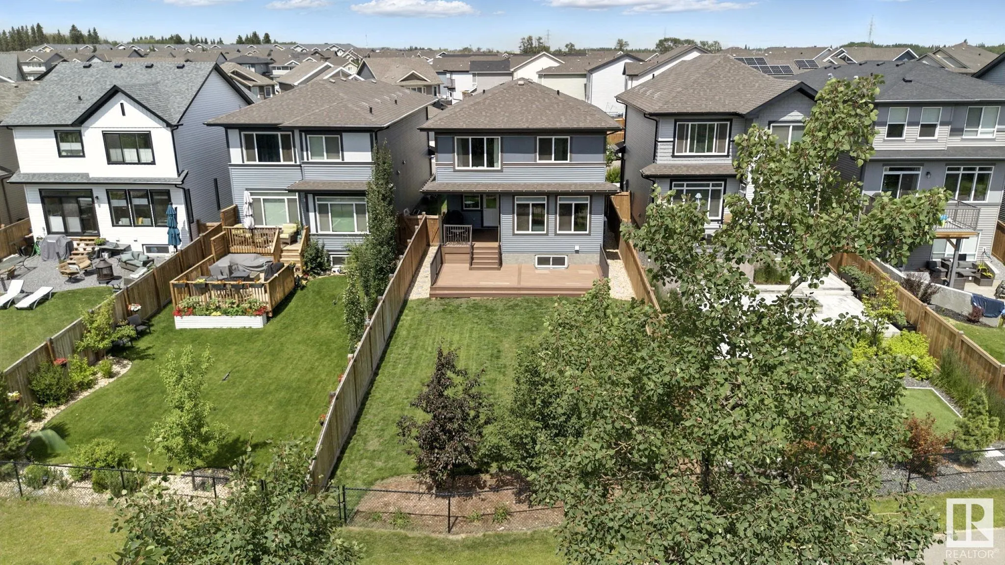 643 EAGLESON Crescent