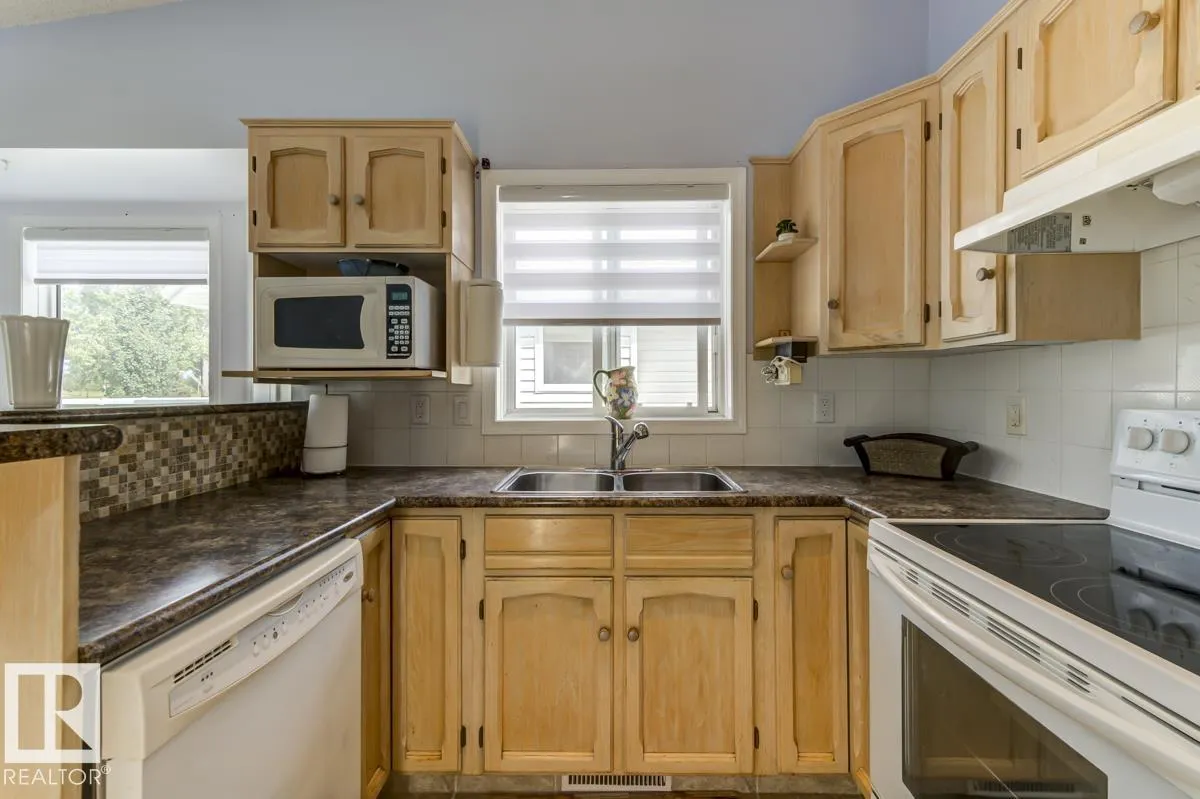 90 HIGHWOOD Bay