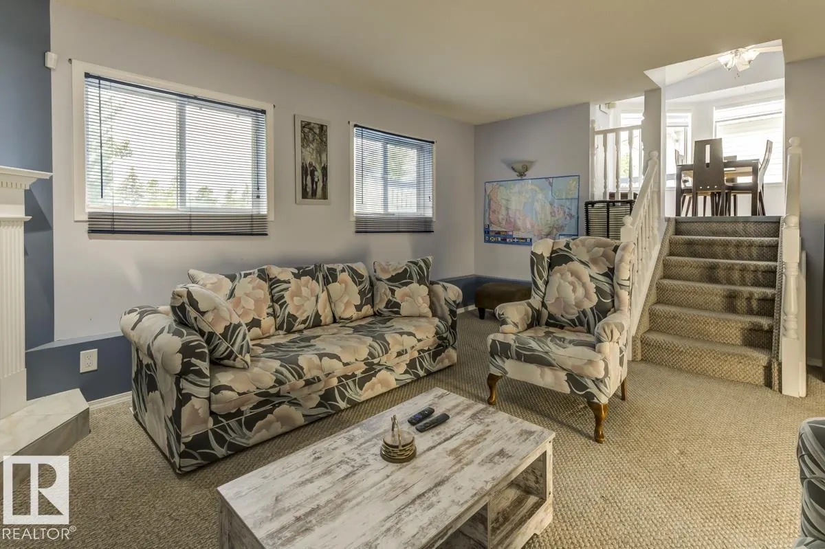 90 HIGHWOOD Bay