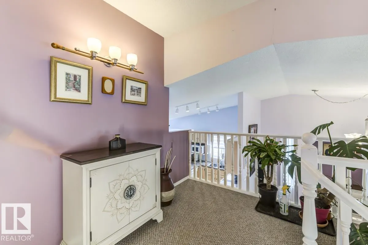 90 HIGHWOOD Bay