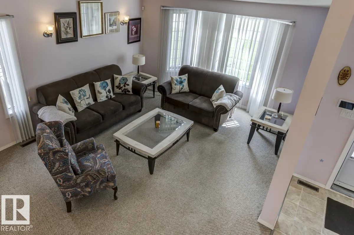 90 HIGHWOOD Bay