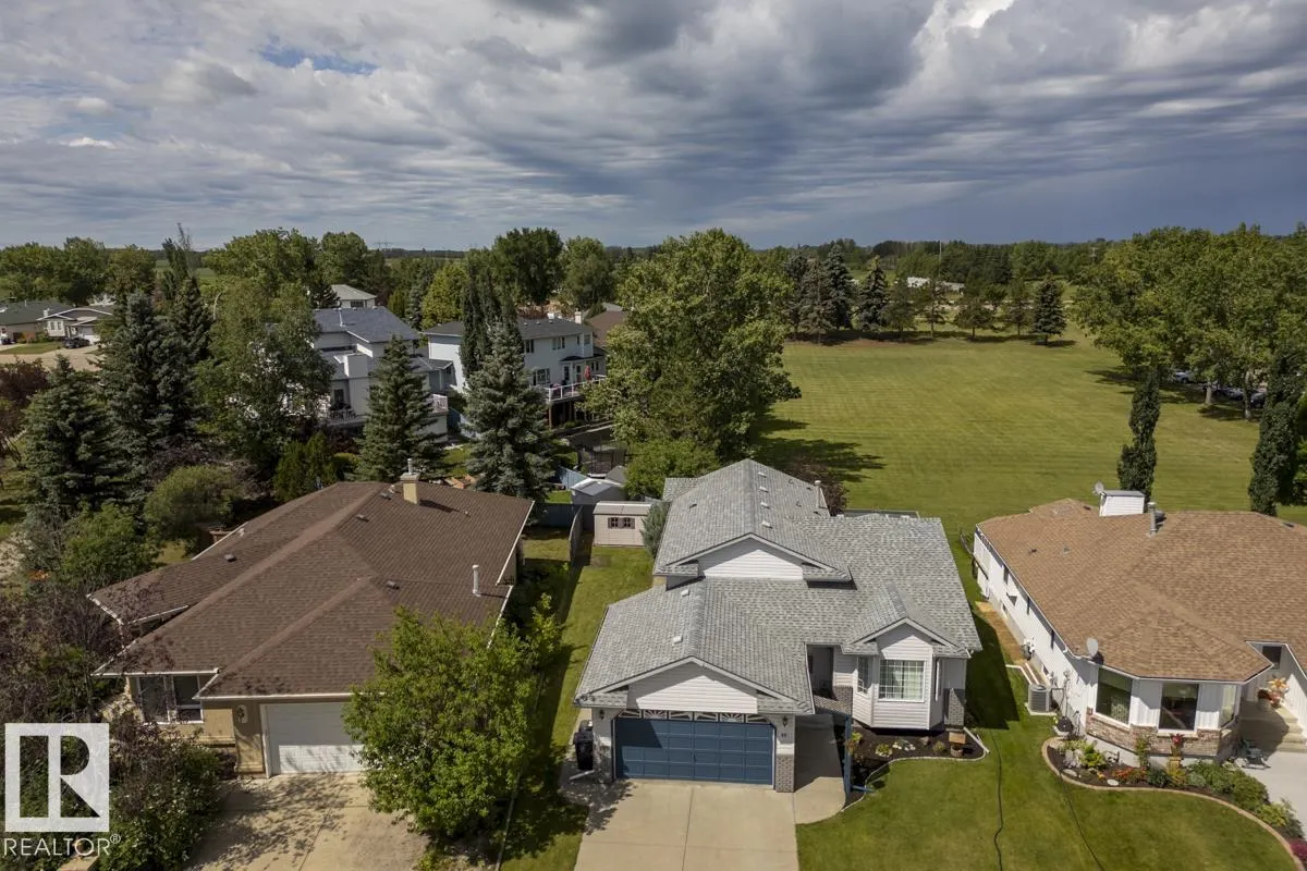 90 HIGHWOOD Bay
