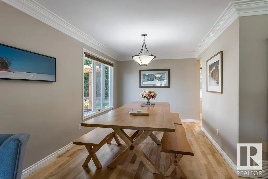 12 WOLCOTT Place