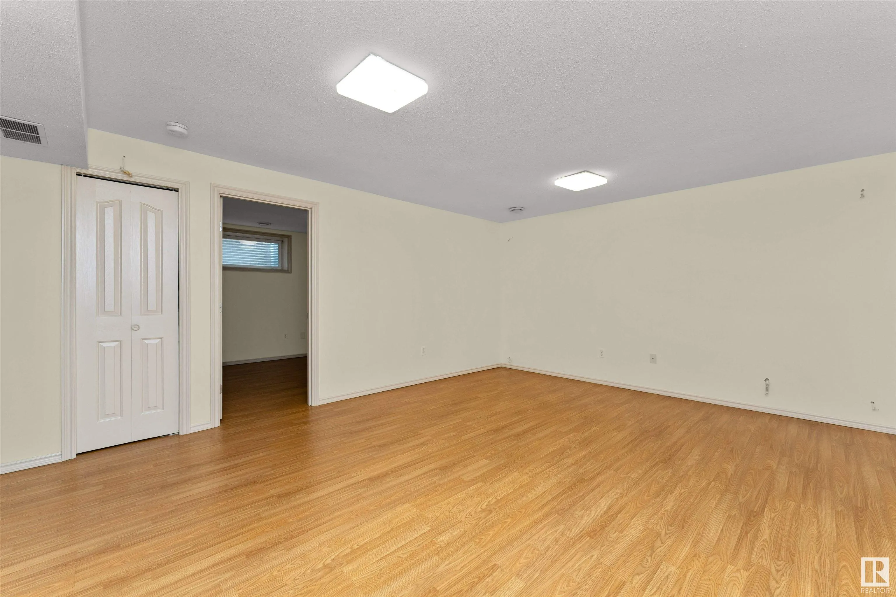1609 HODGSON Court