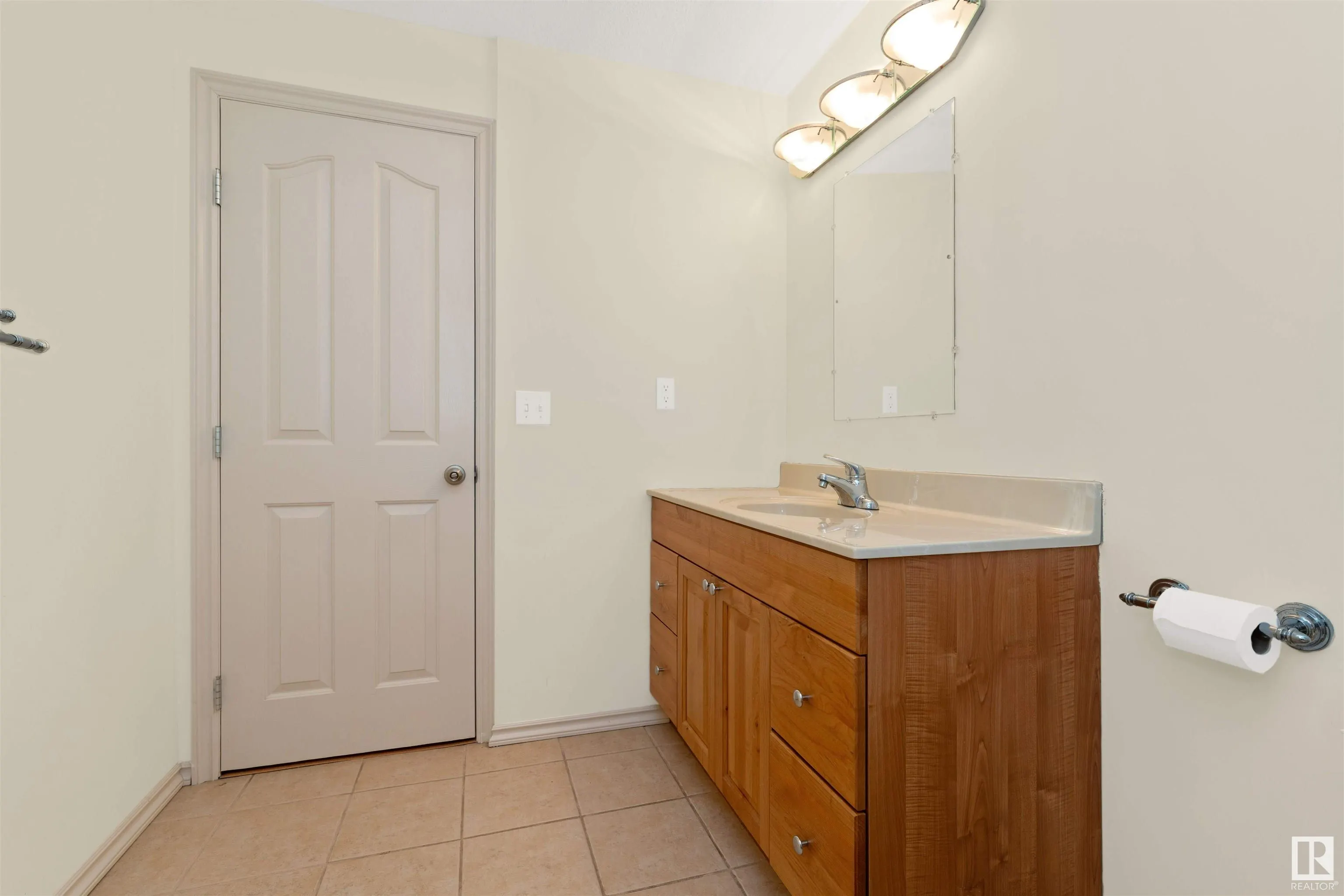 1609 HODGSON Court