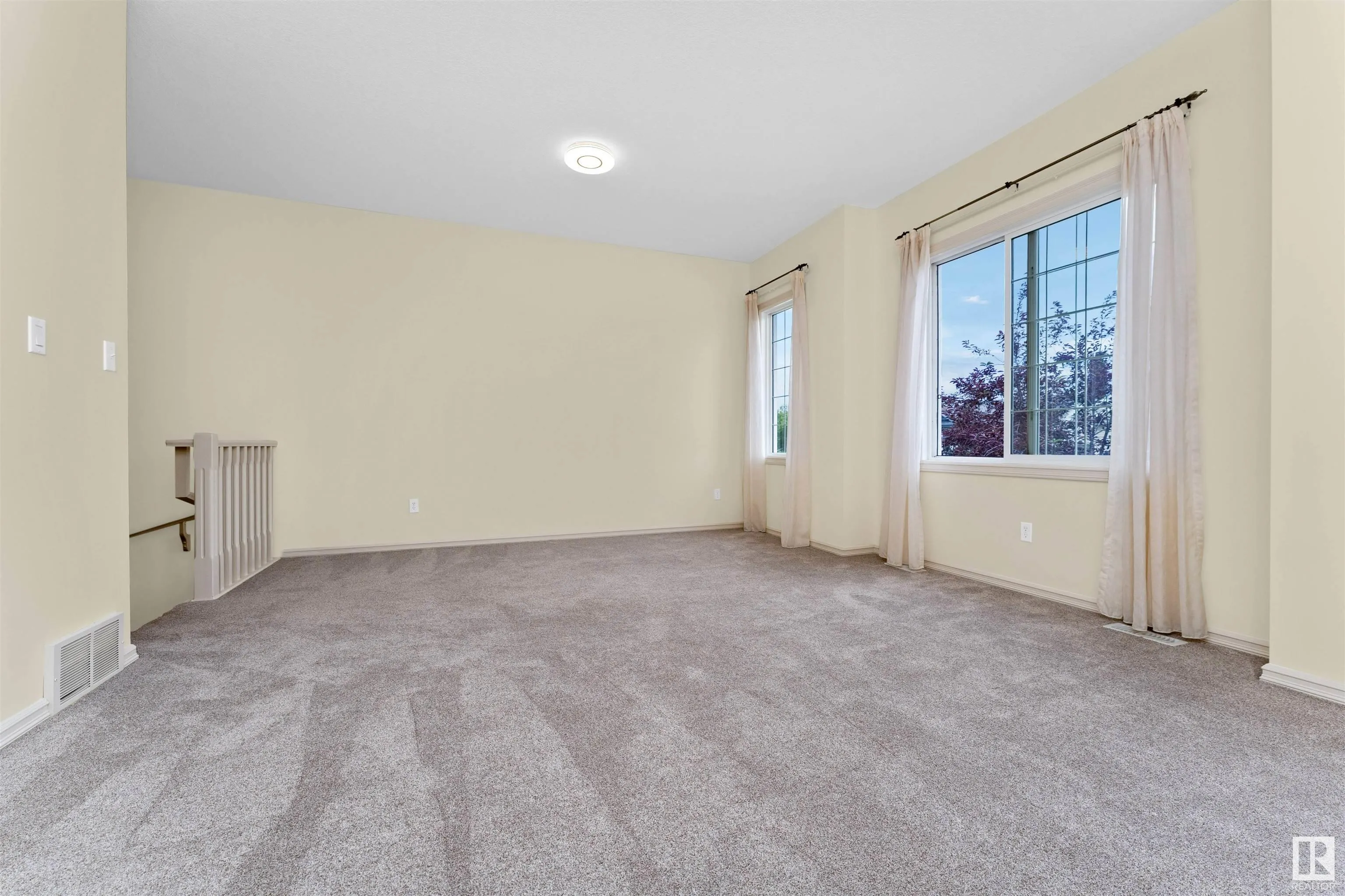 1609 HODGSON Court