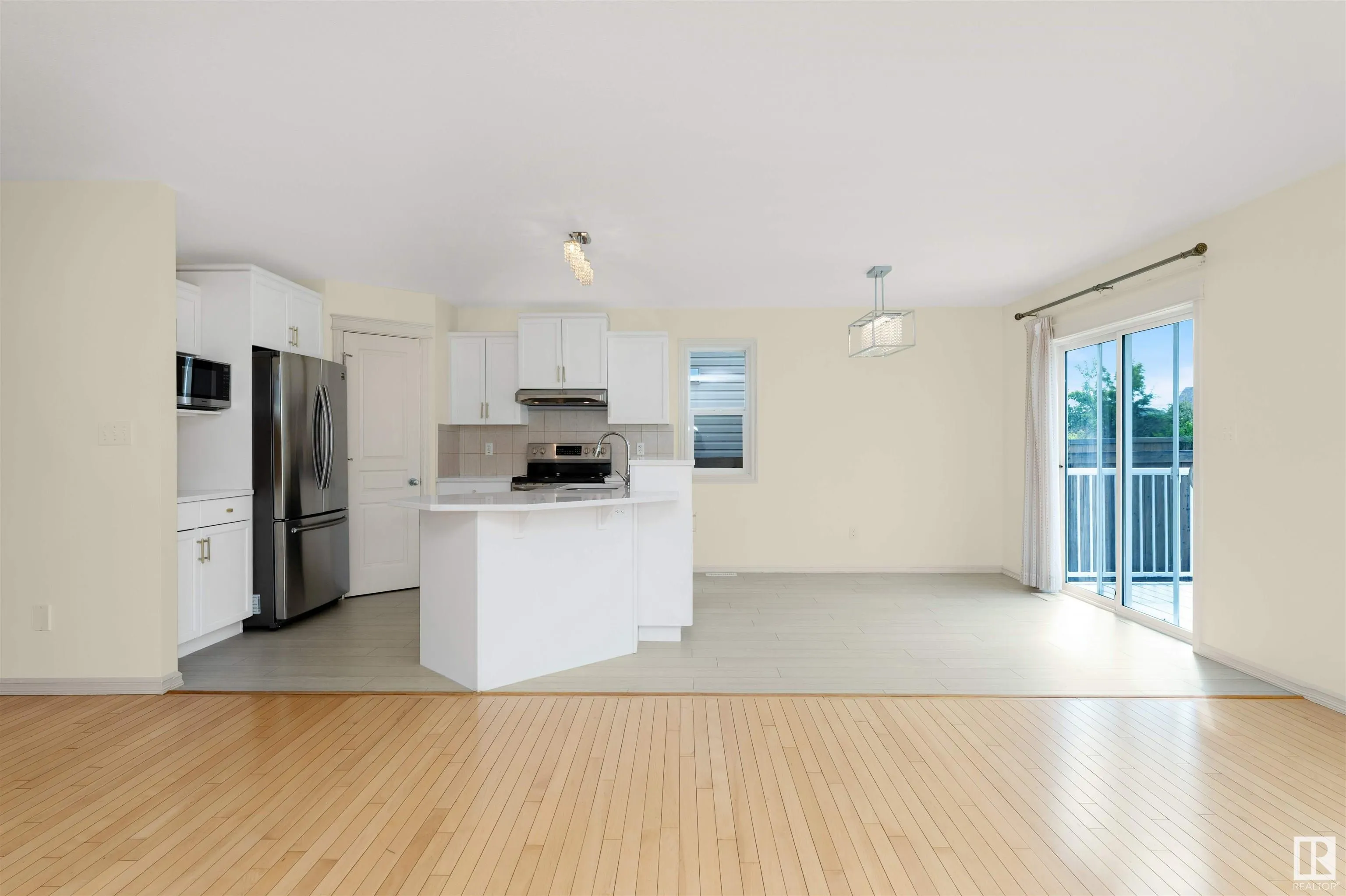 1609 HODGSON Court