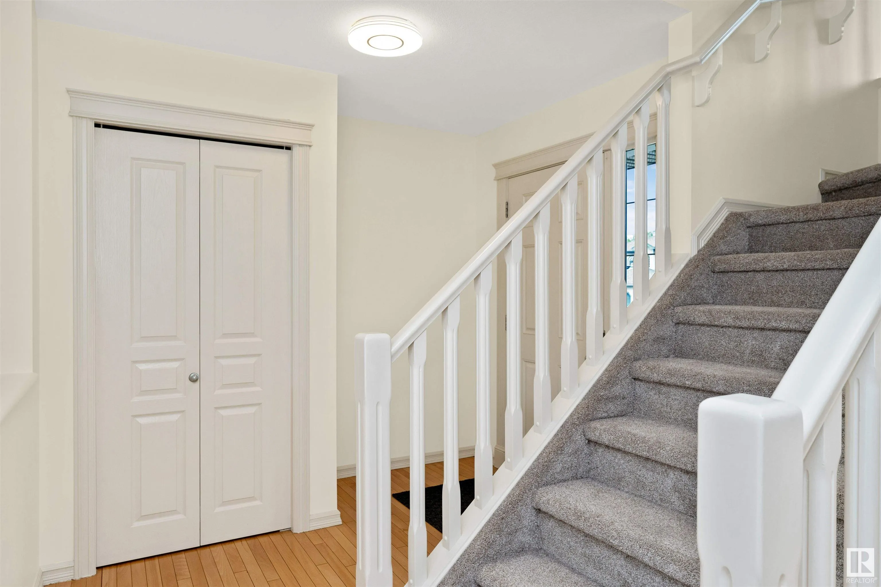 1609 HODGSON Court