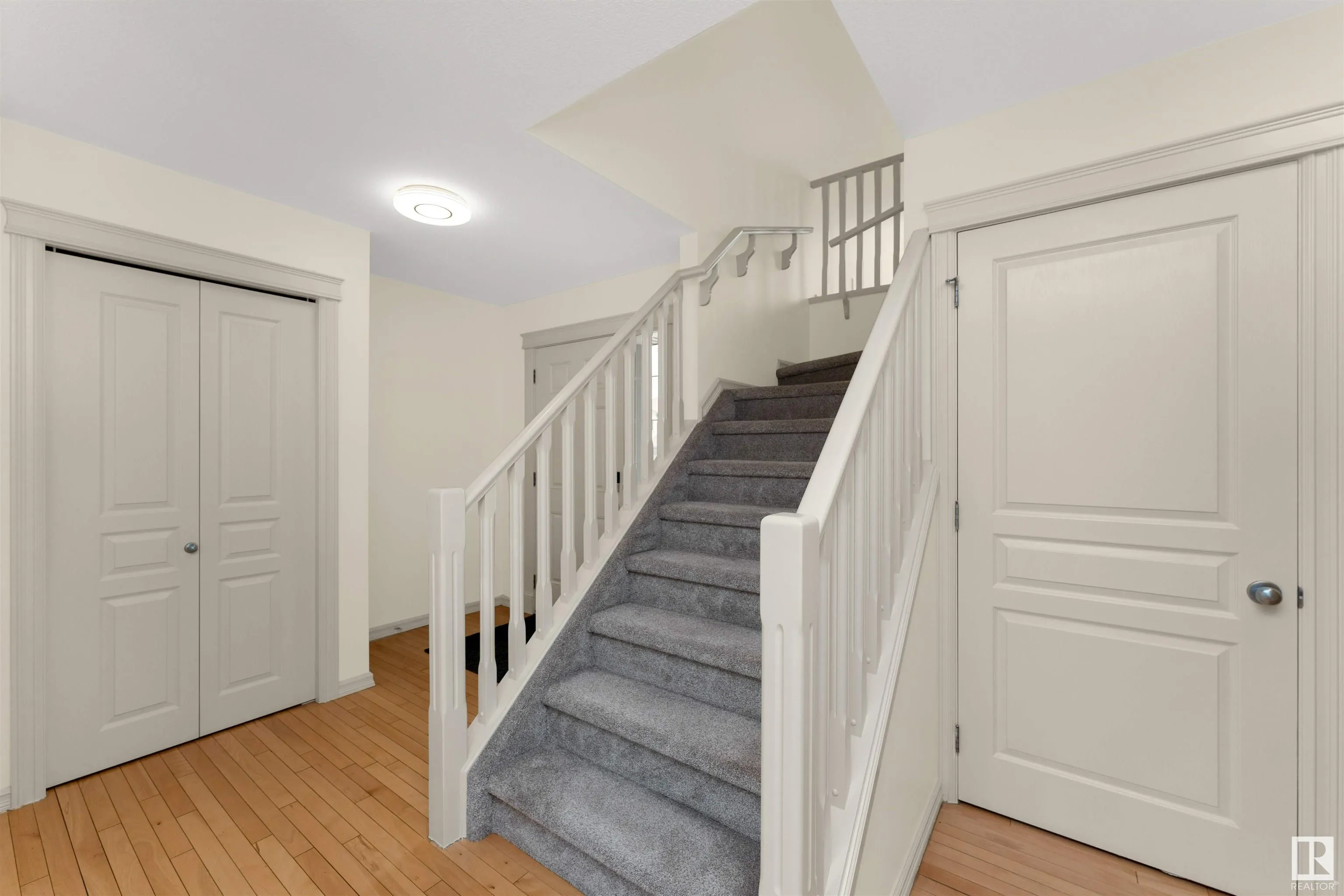 1609 HODGSON Court