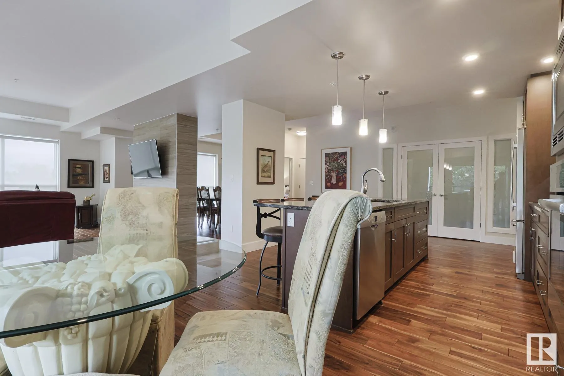 200 Bellerose Drive