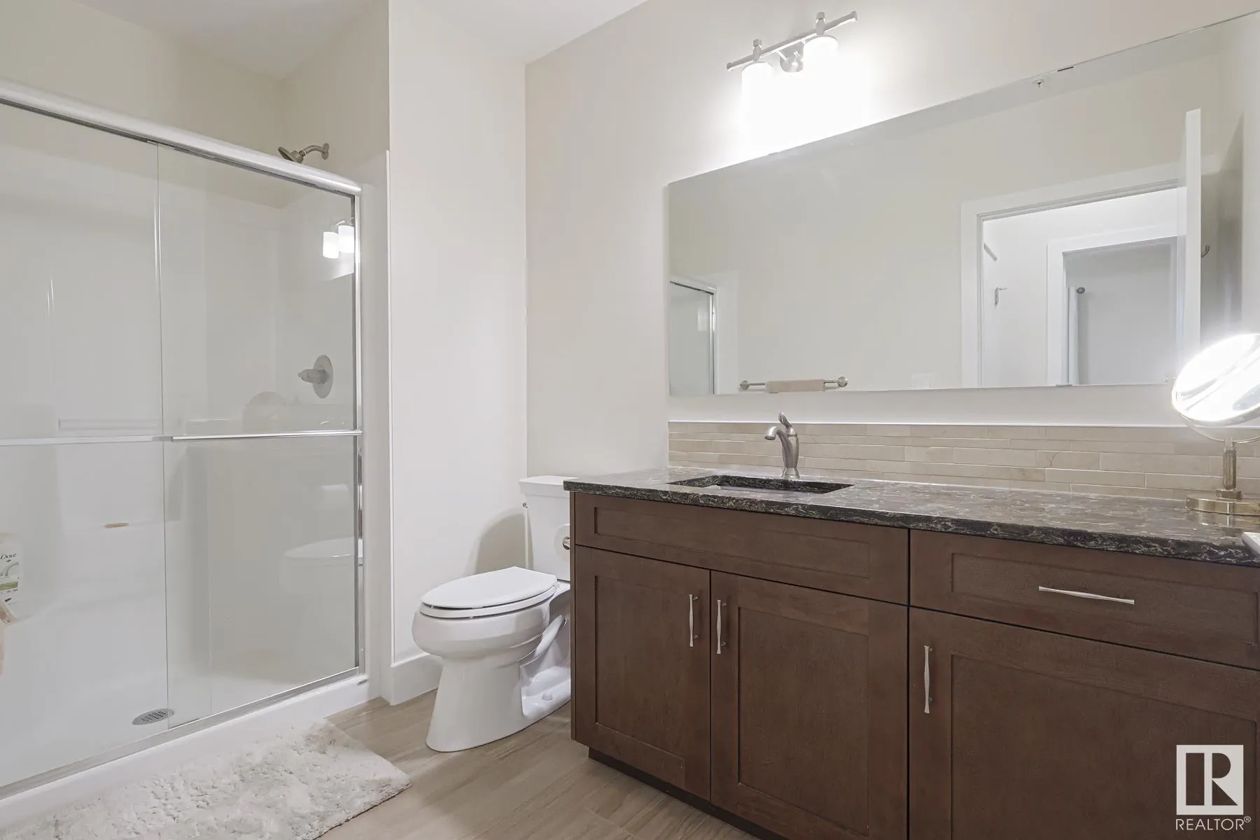 200 Bellerose Drive