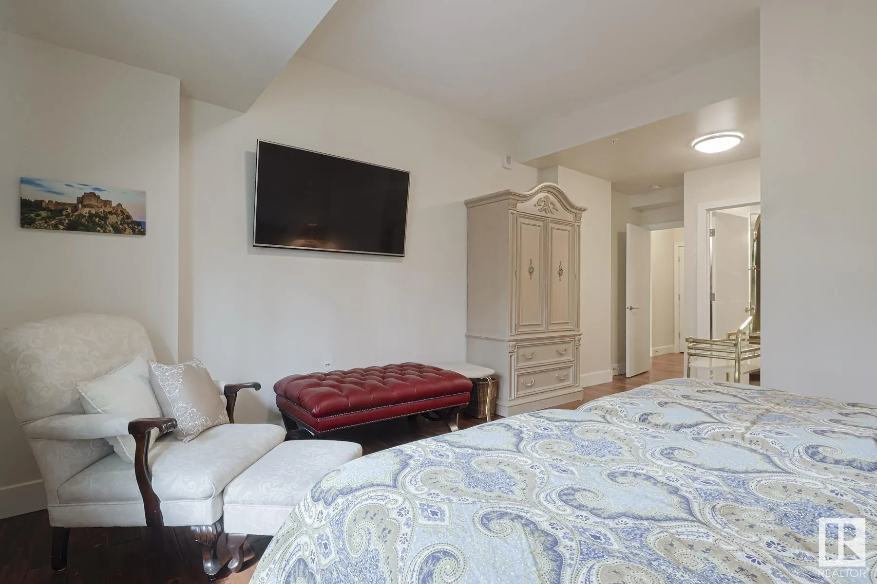 200 Bellerose Drive