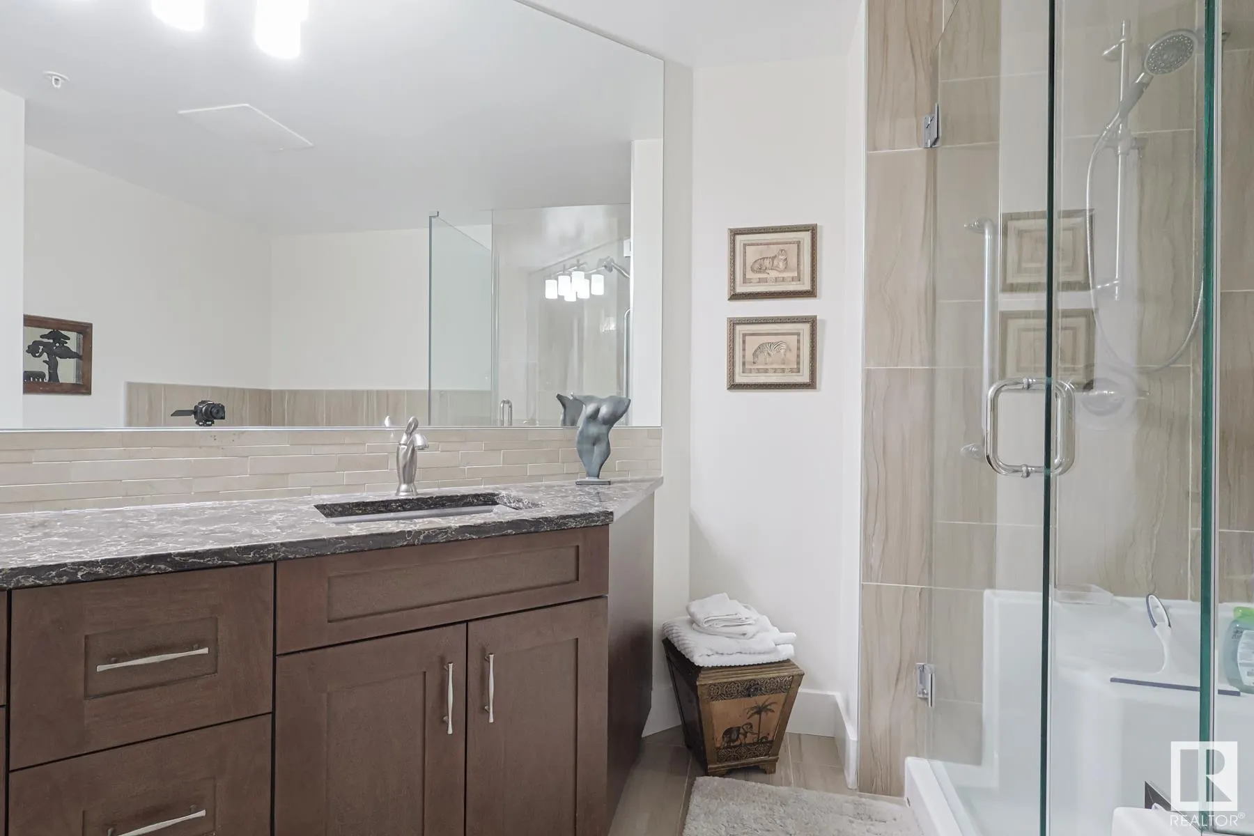 200 Bellerose Drive