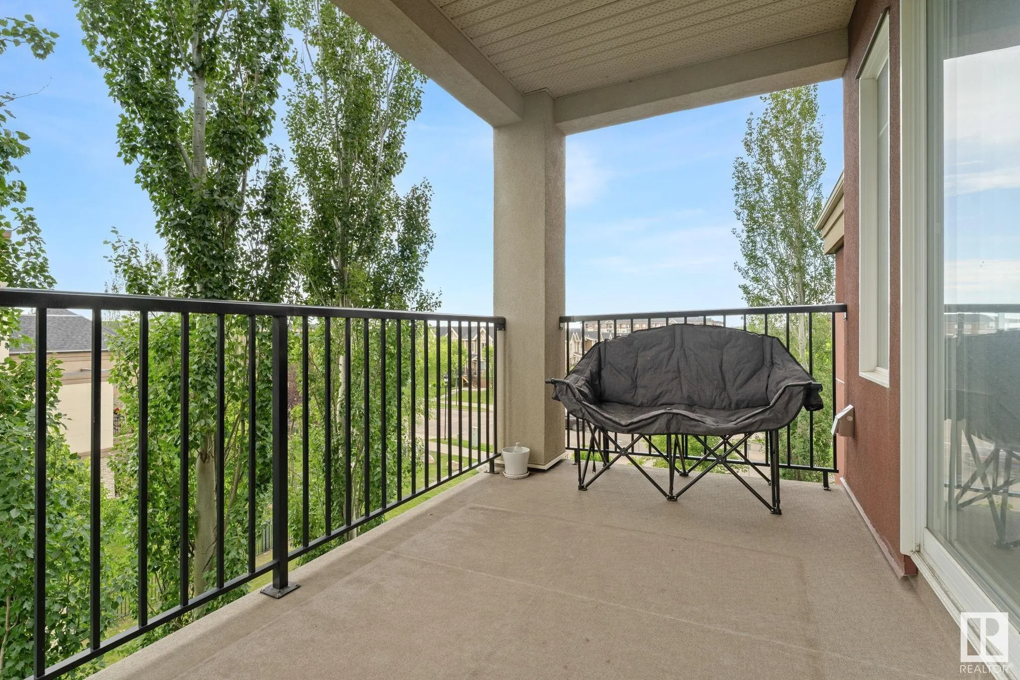 300 PALISADES Way