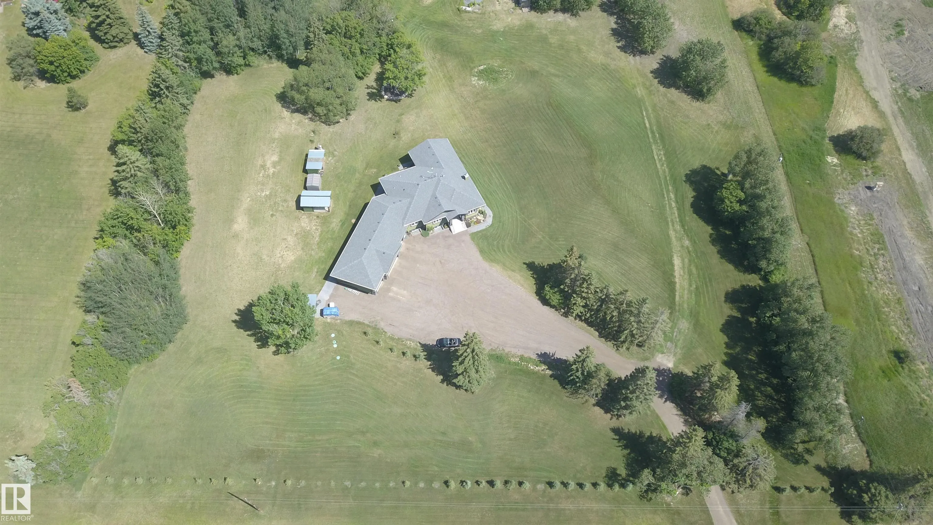 11, 53219 RGE ROAD 271