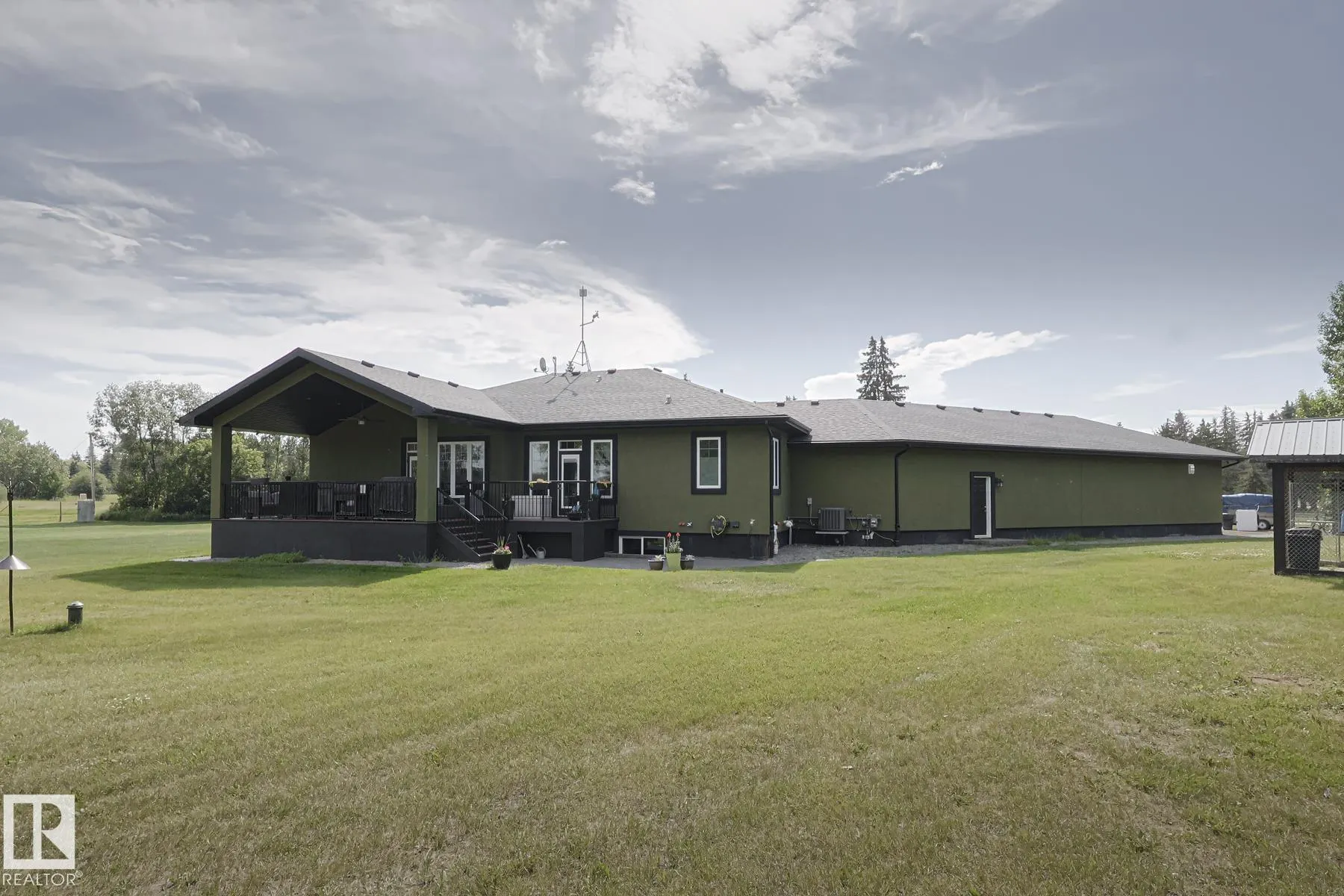 11, 53219 RGE ROAD 271