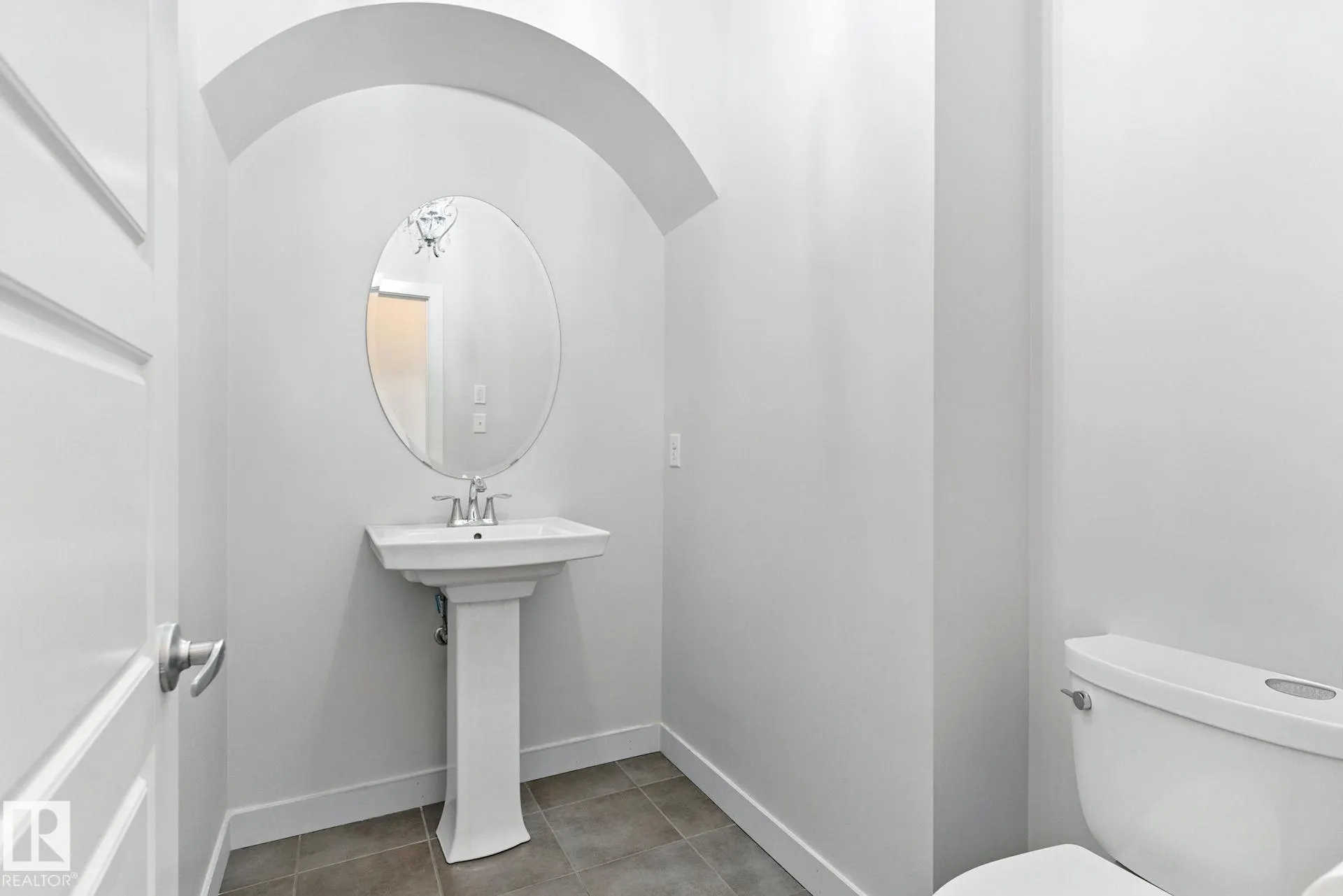 126 SUNTERRA Way
